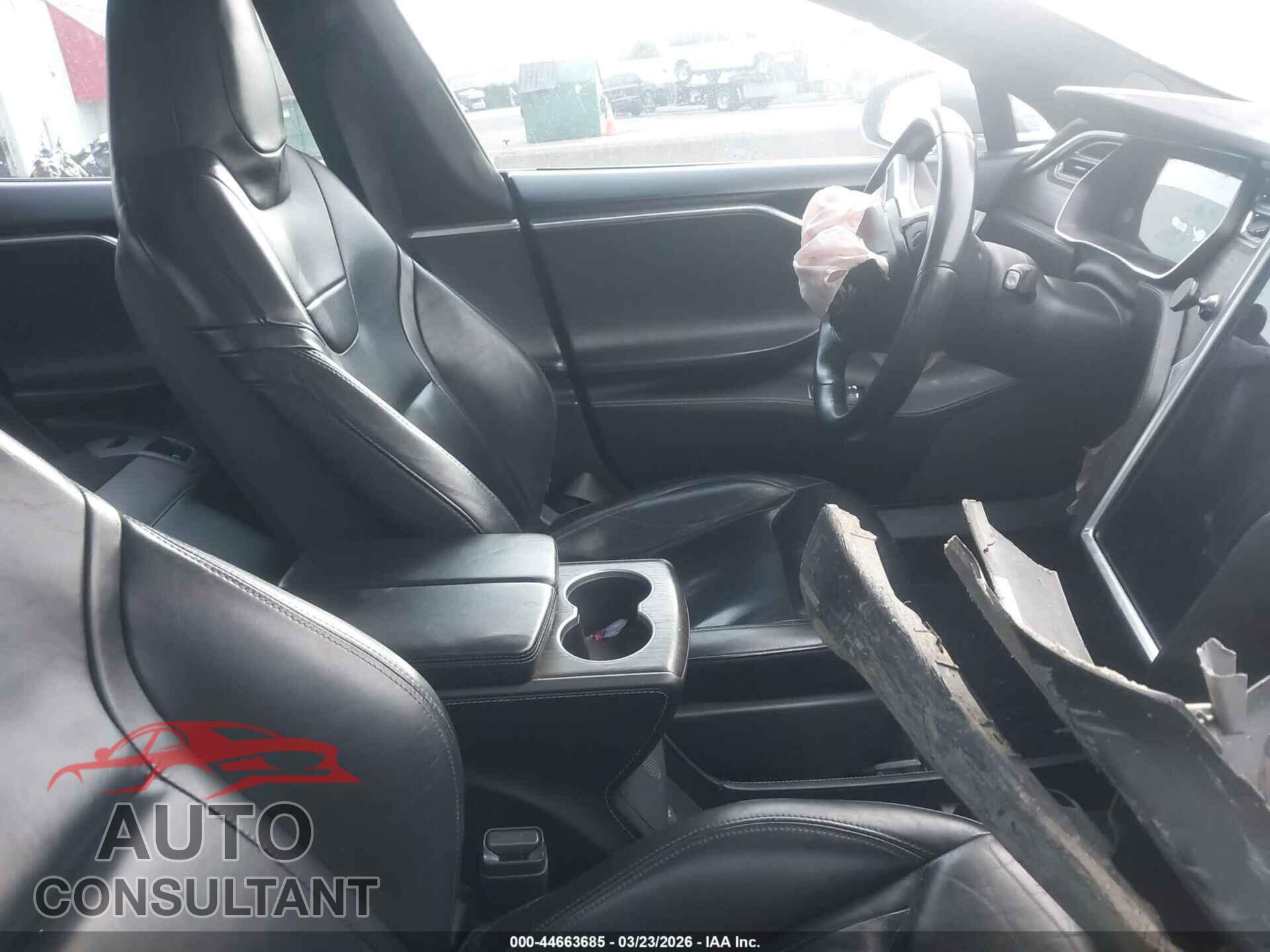 TESLA MODEL S 2015 - 5YJSA1E23FF120178