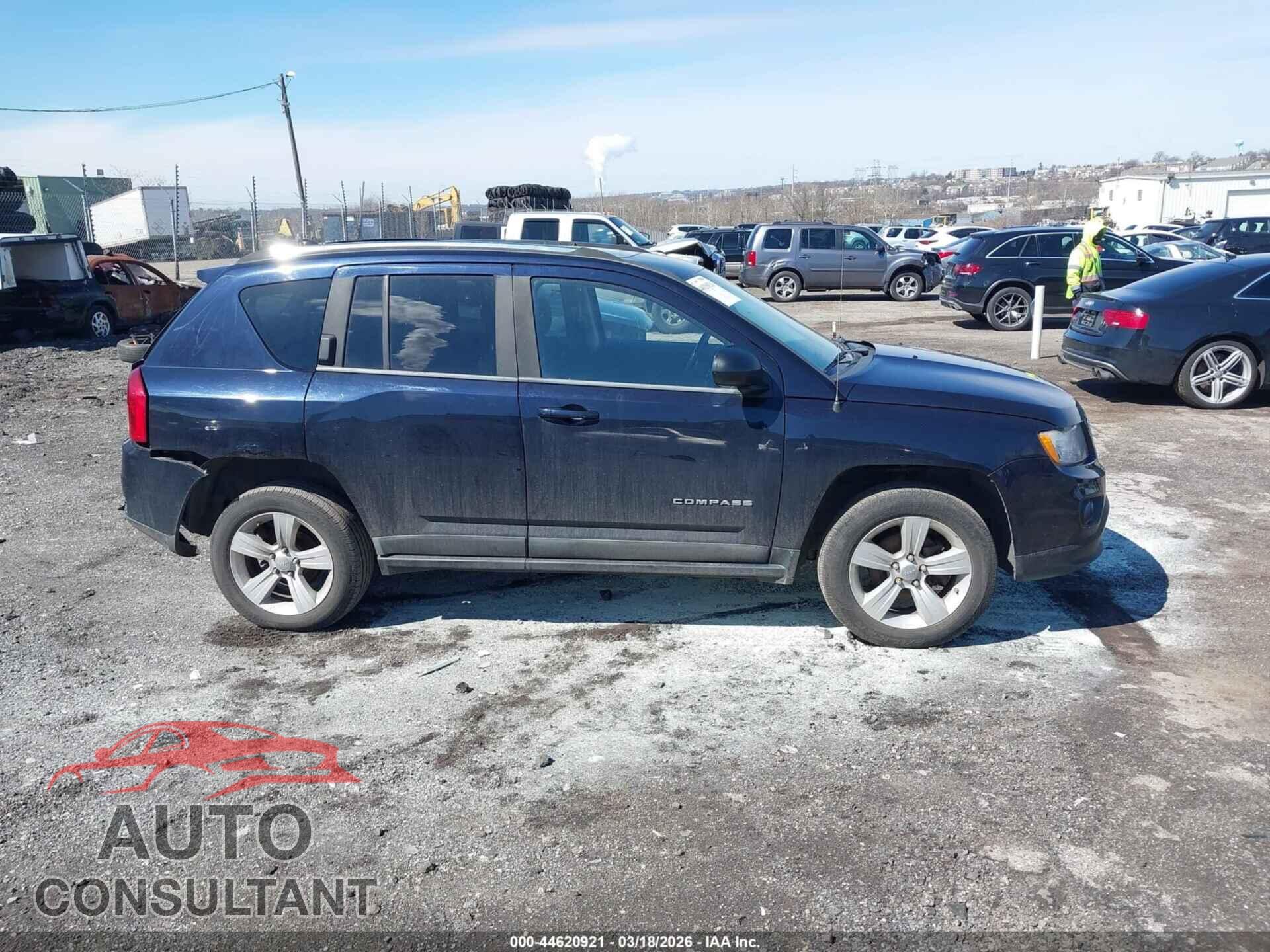 JEEP COMPASS 2011 - 1J4NF1FB1BD170005