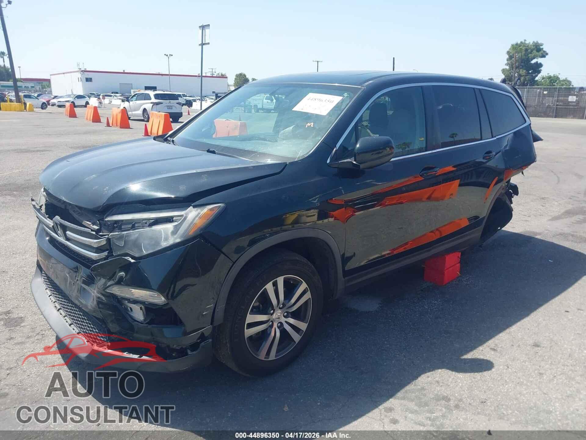HONDA PILOT 2017 - 5FNYF5H56HB045973