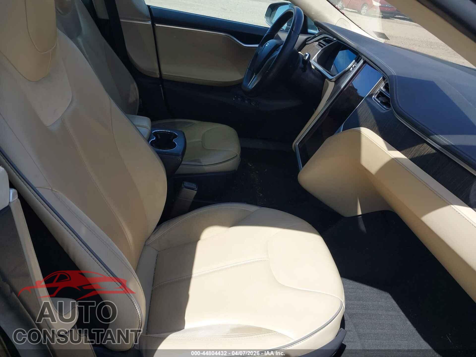 TESLA MODEL S 2013 - 5YJSA1DP4DFP05376