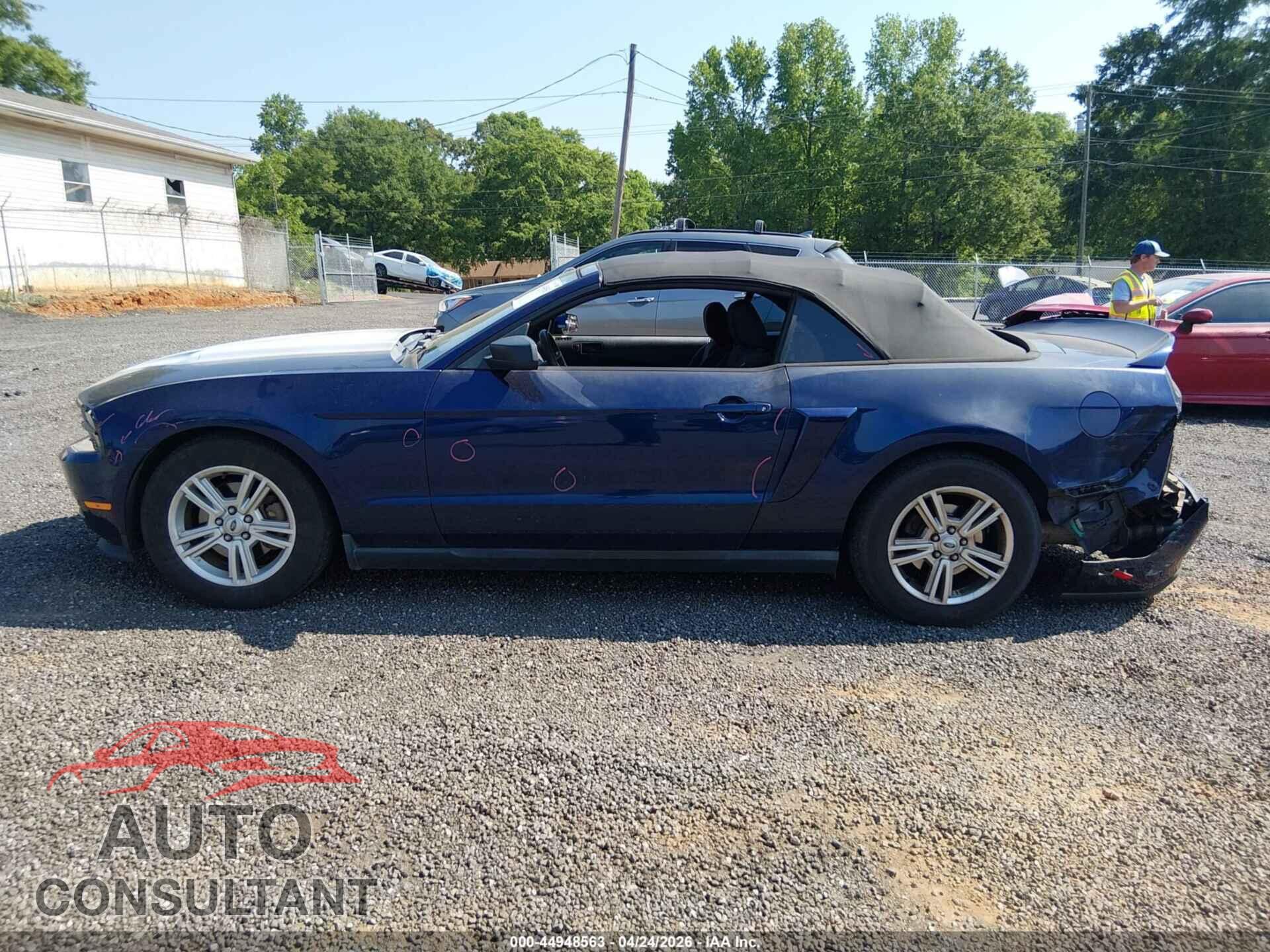 FORD MUSTANG 2012 - 1ZVBP8EM6C5208127