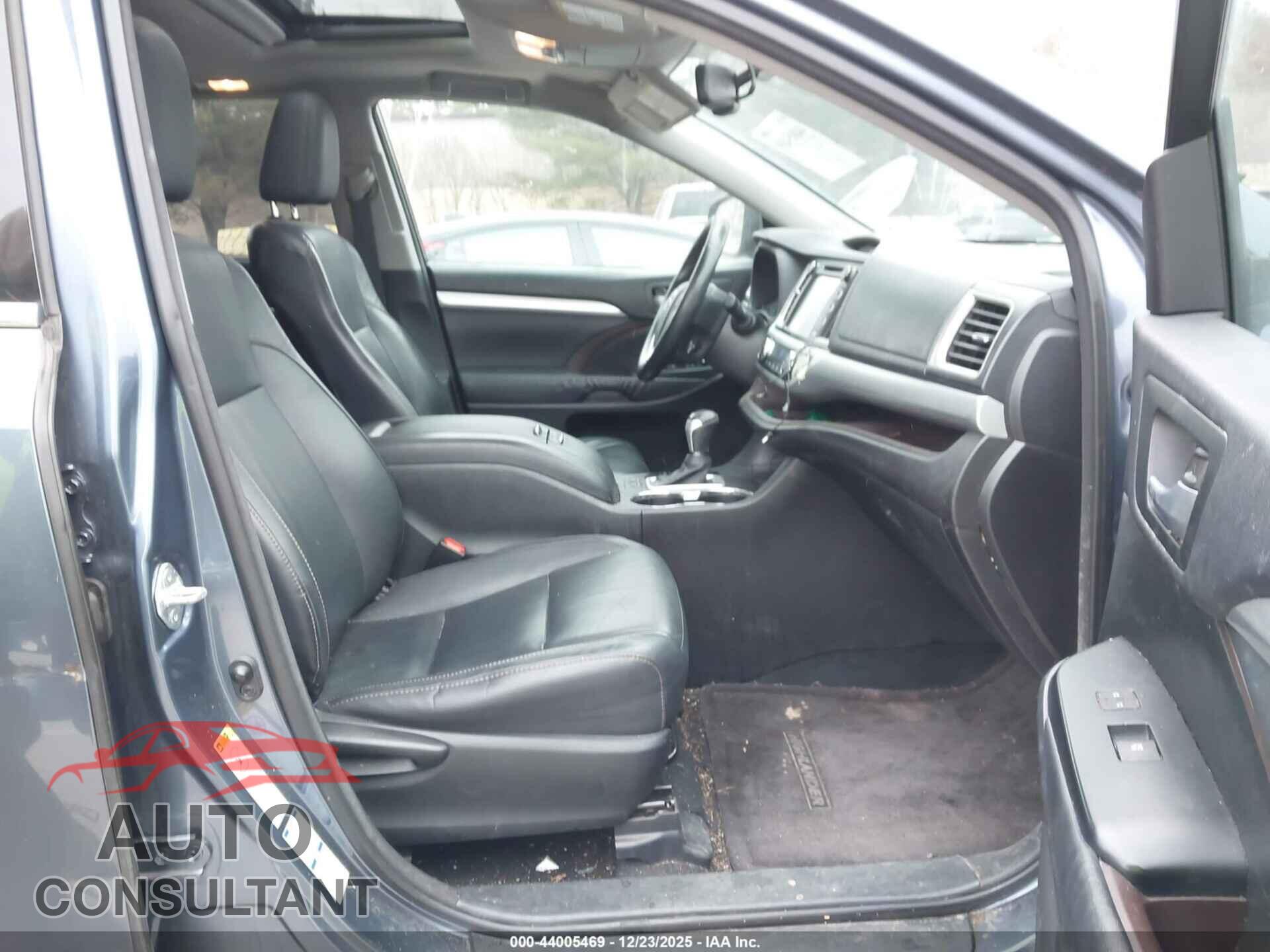 TOYOTA HIGHLANDER 2015 - 5TDJKRFH6FS092219