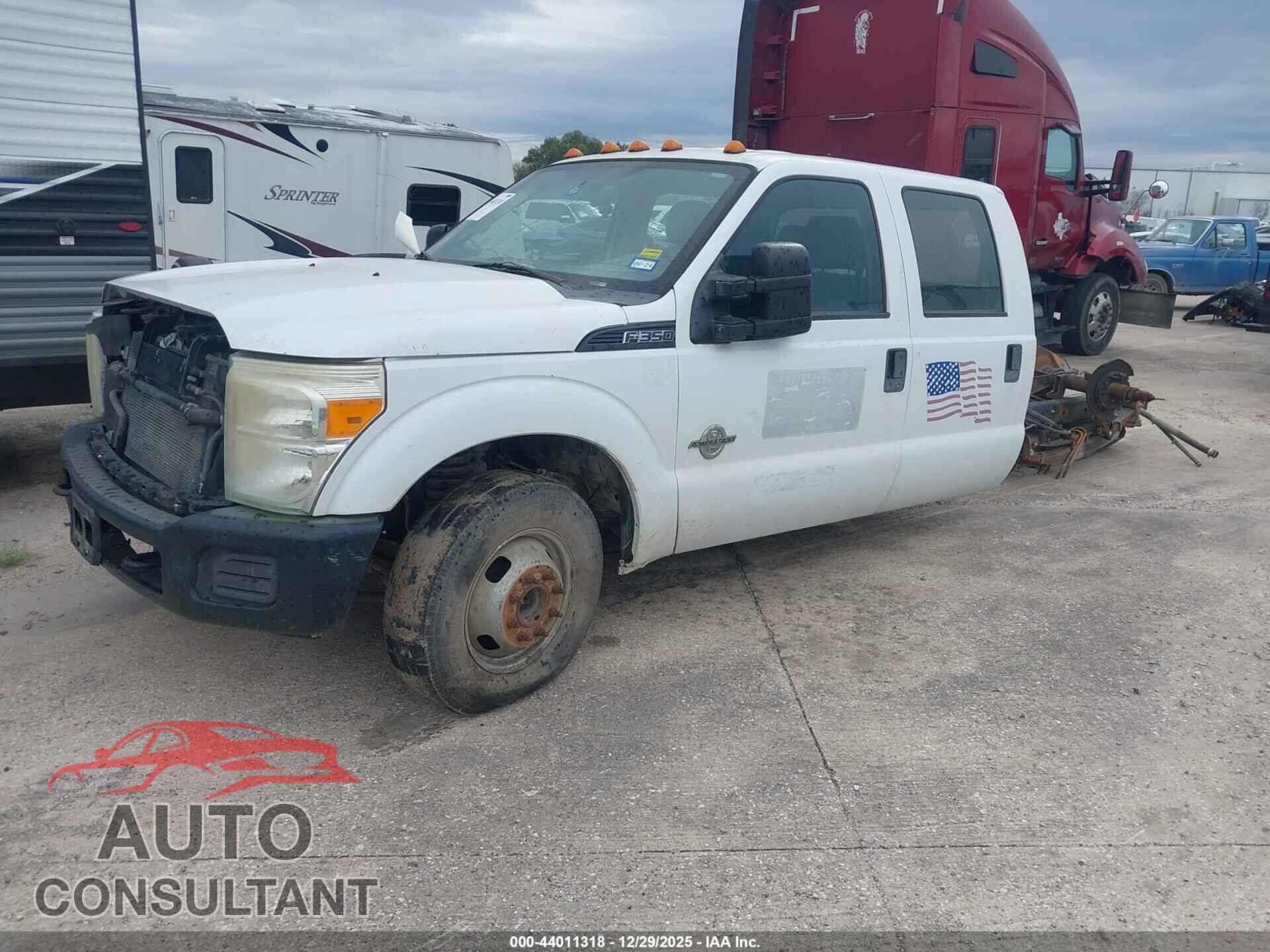 FORD F-350 CHASSIS 2013 - 1FD8W3GT7DEB73473