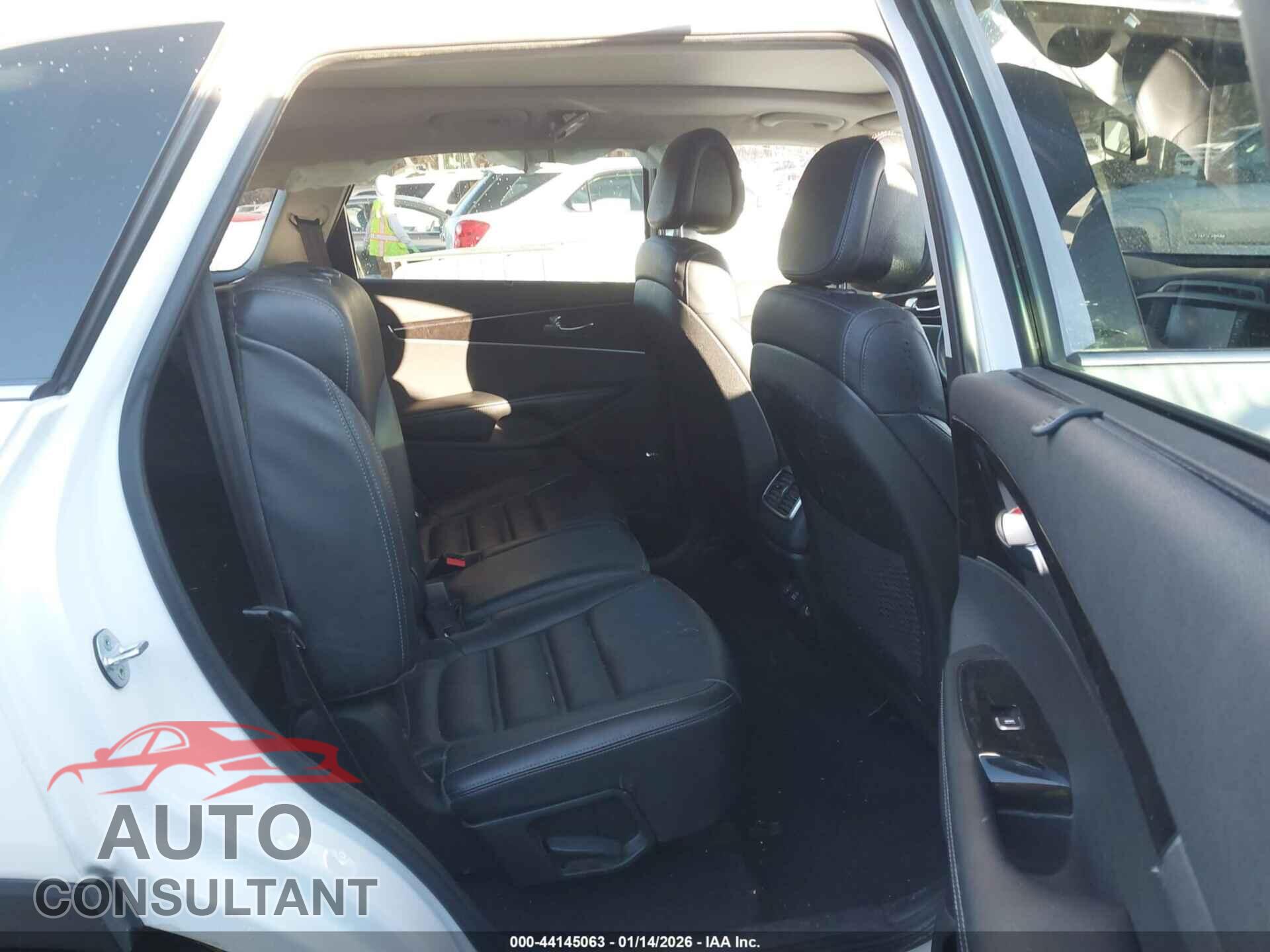KIA SORENTO 2016 - 5XYPHDA18GG058805
