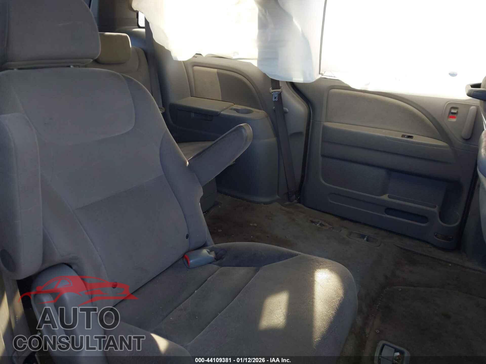 HONDA ODYSSEY 2010 - 5FNRL3H40AB057583