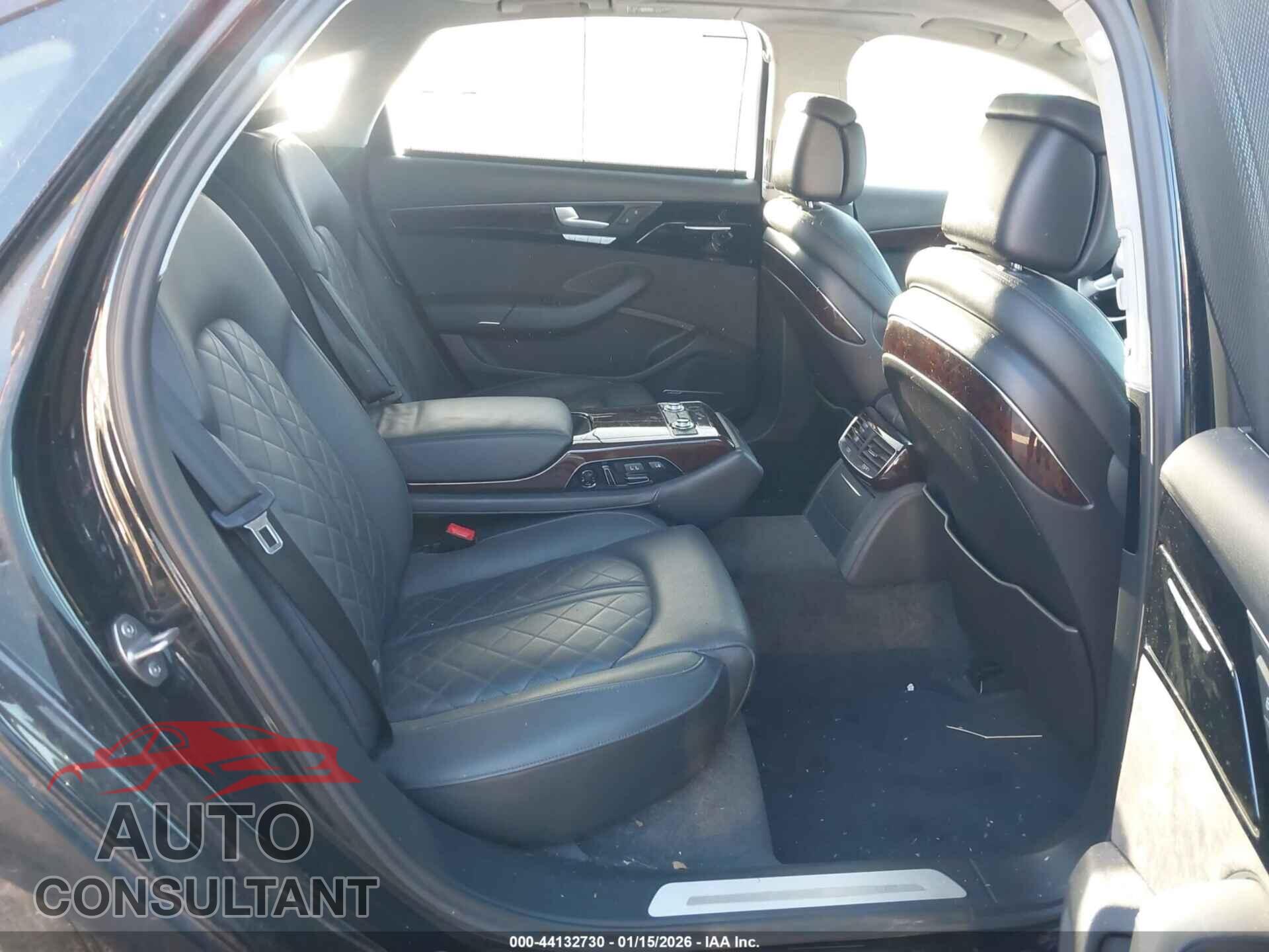 AUDI A8 L 2014 - WAURGAFDXEN004292