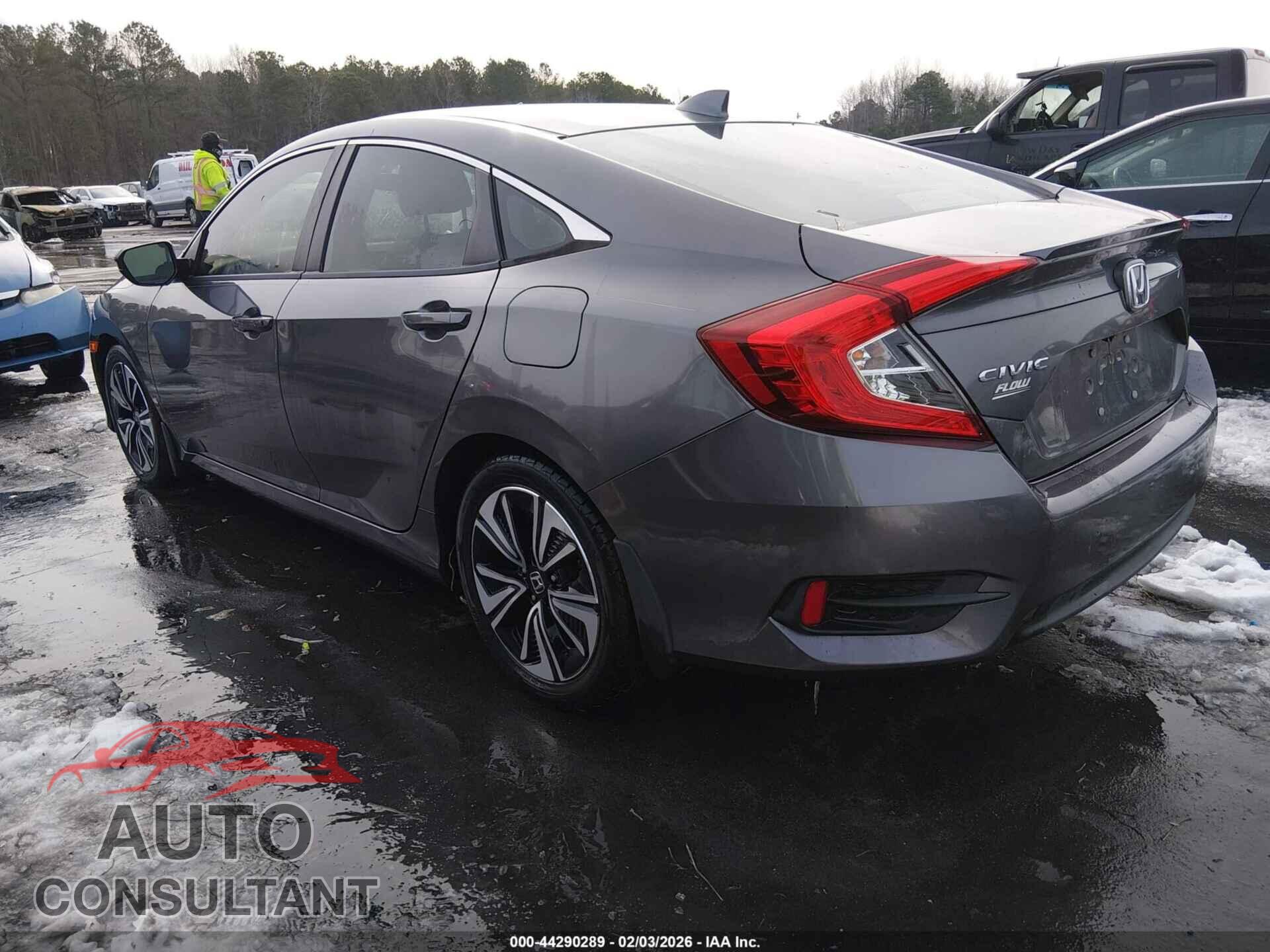 HONDA CIVIC 2018 - JHMFC1F35JX024228