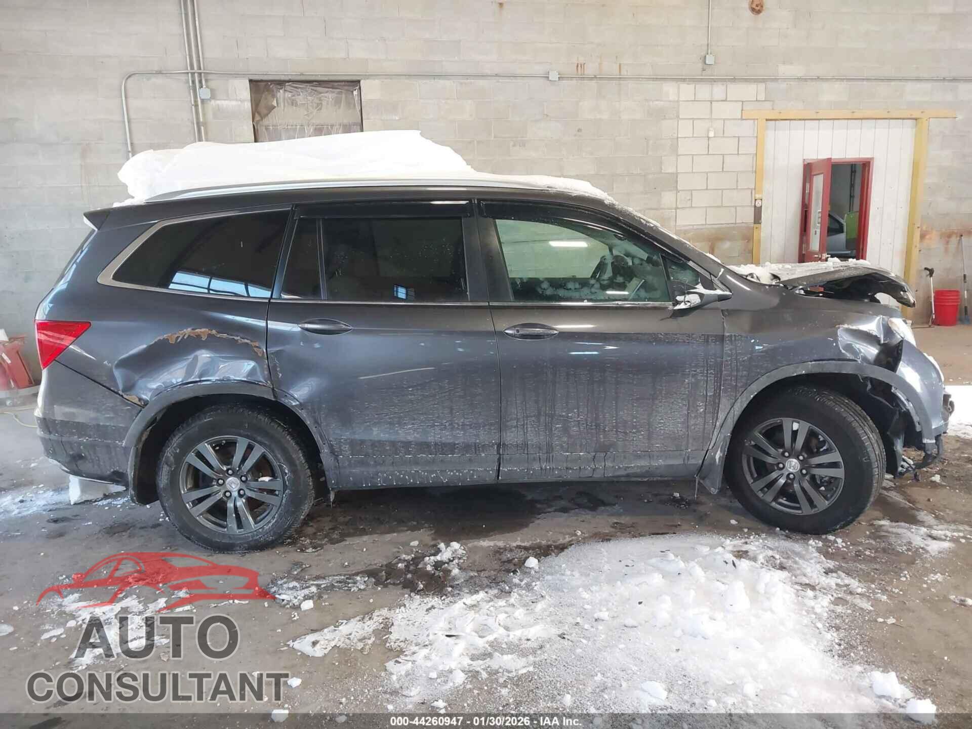 HONDA PILOT 2017 - 5FNYF6H59HB051188