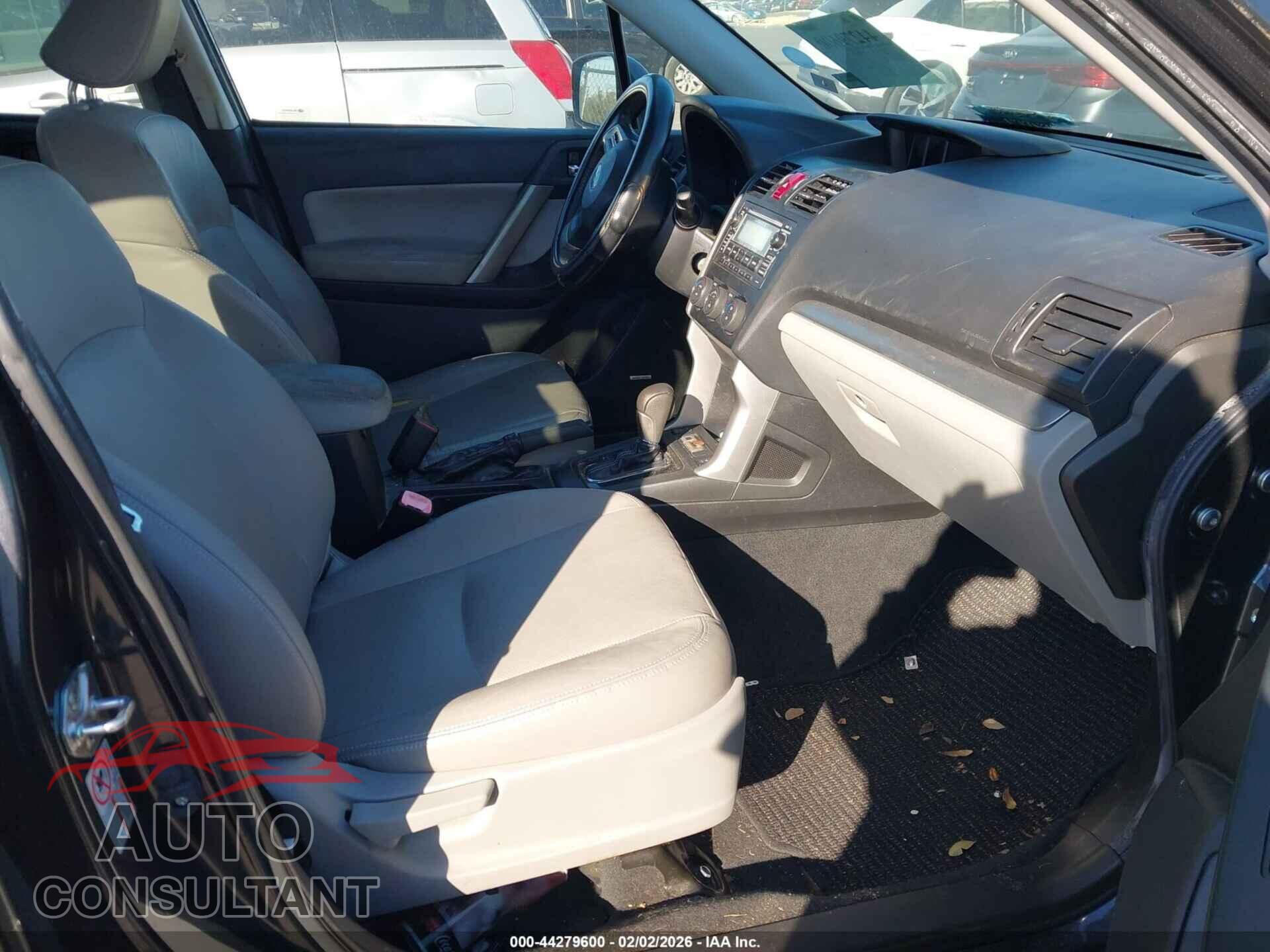 SUBARU FORESTER 2015 - JF2SJAUC3FH431511