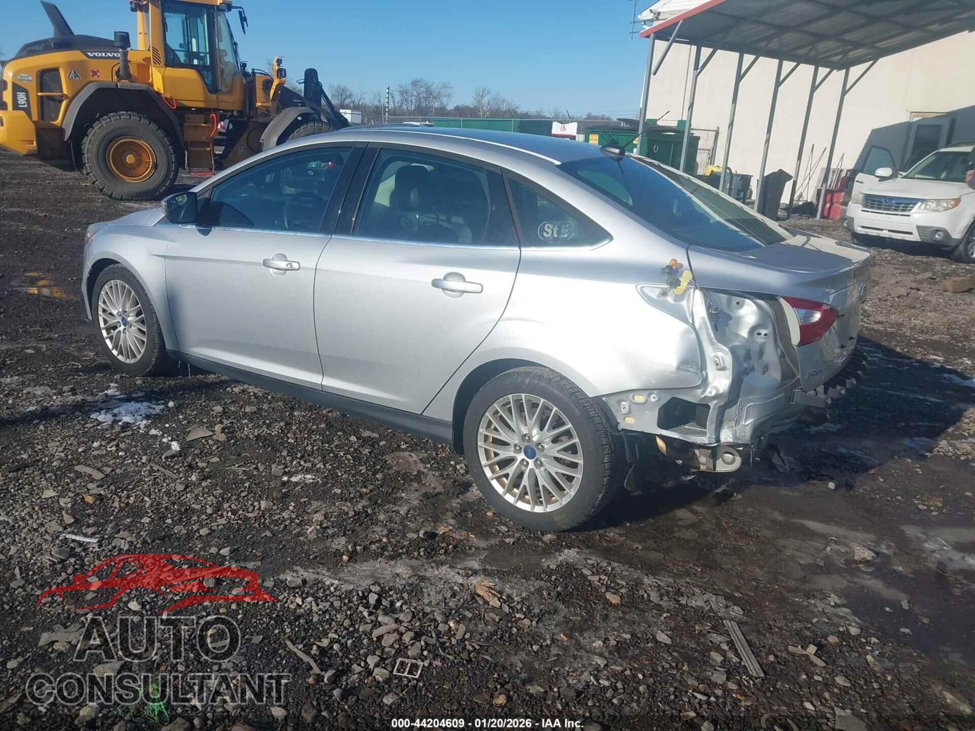 FORD FOCUS 2012 - 1FAHP3H21CL307109