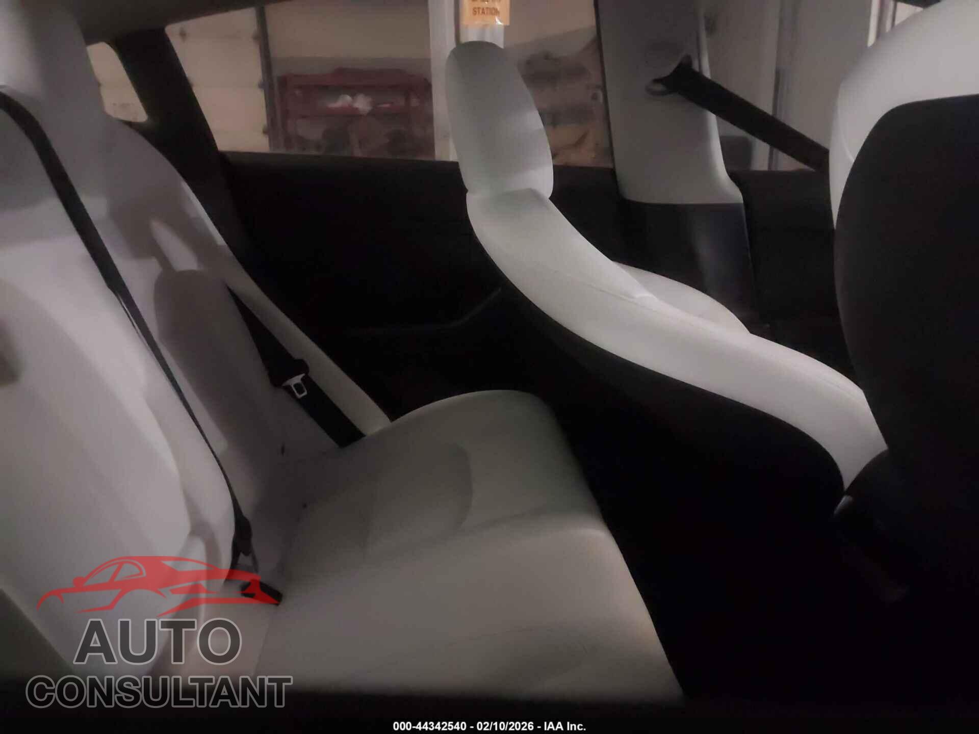 TESLA MODEL 3 2023 - 5YJ3E1EA4PF680857