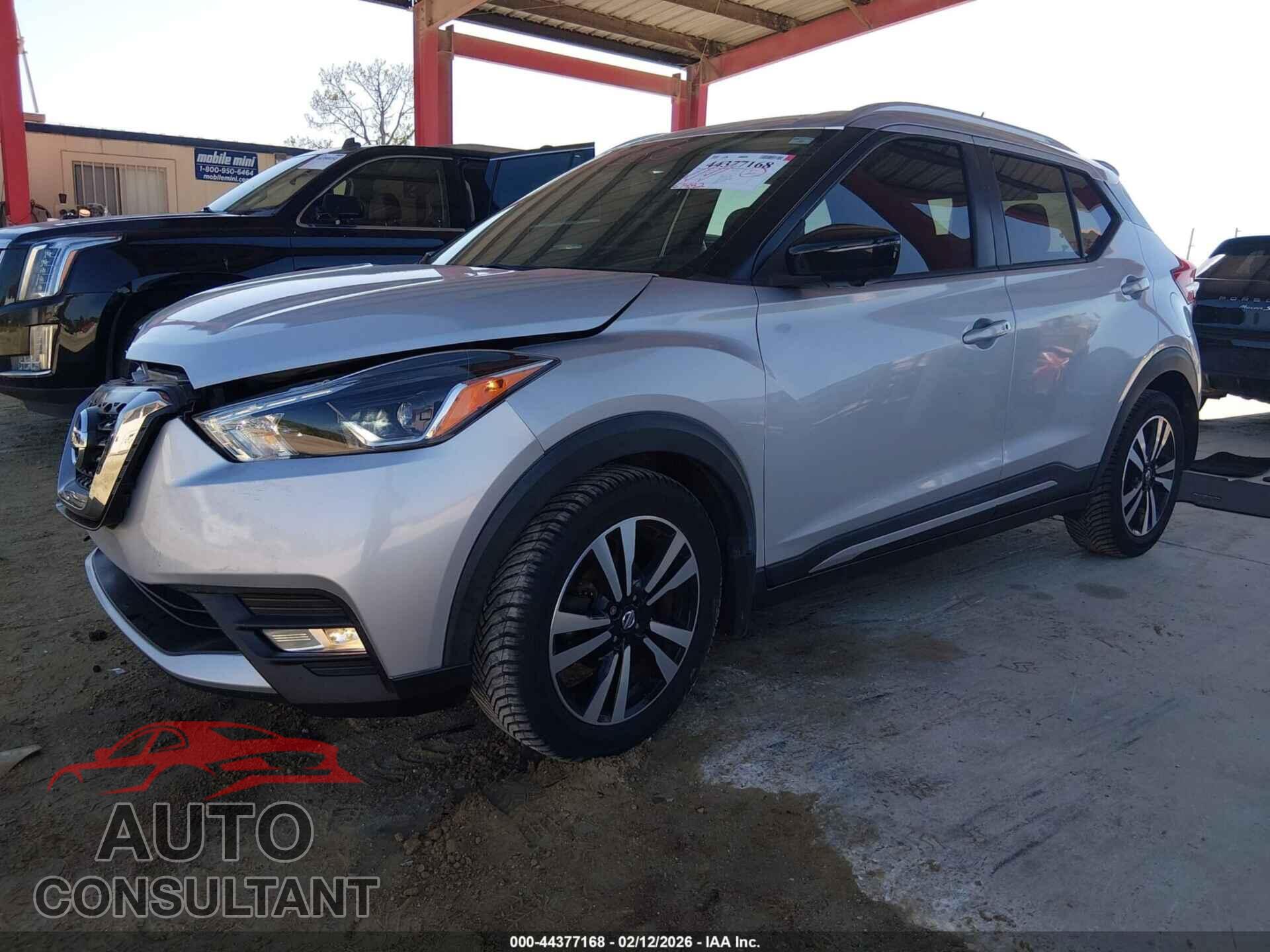 NISSAN KICKS 2019 - 3N1CP5CU3KL480161