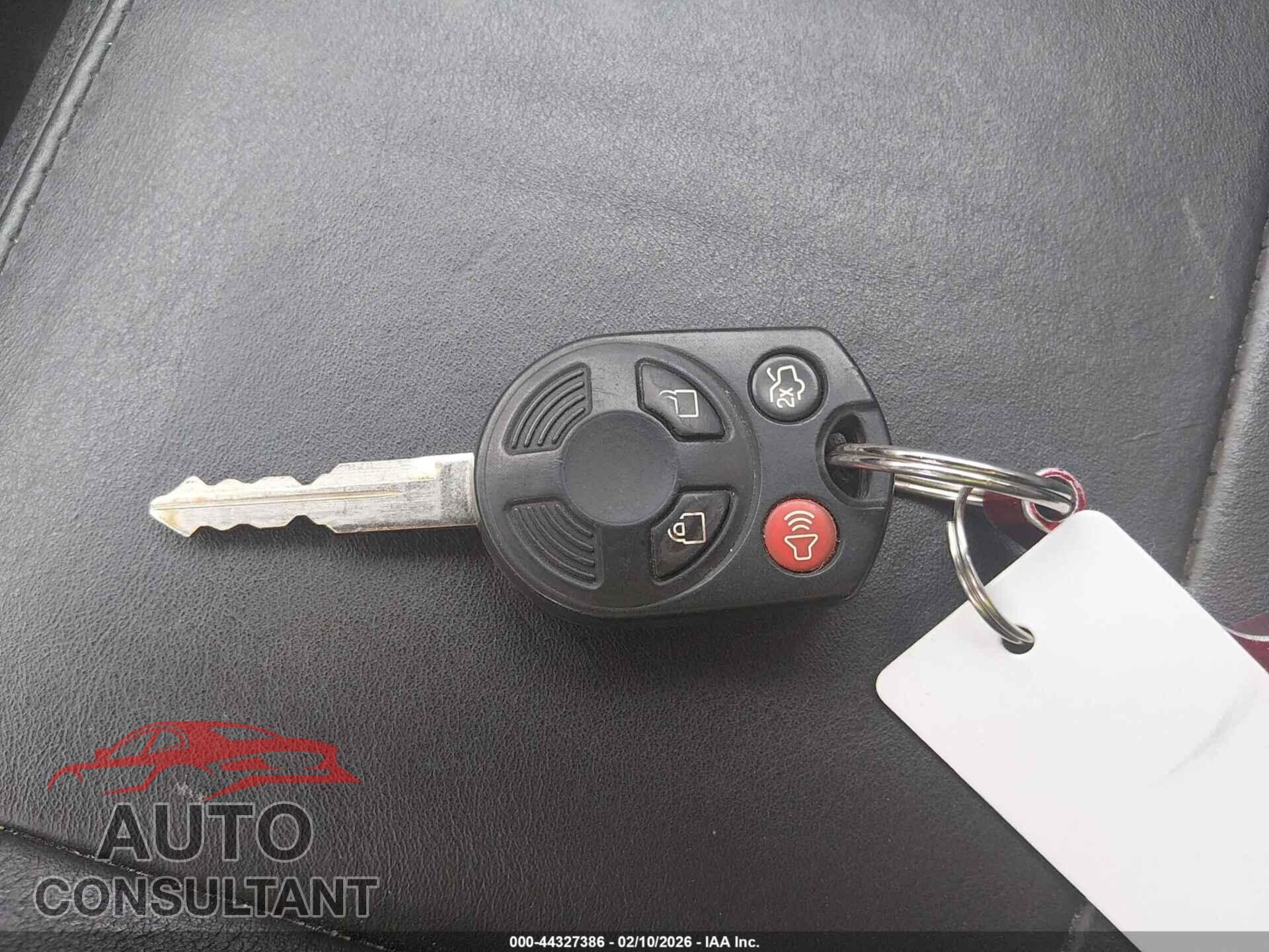 FORD ESCAPE 2012 - 1FMCU9EG5CKA58914