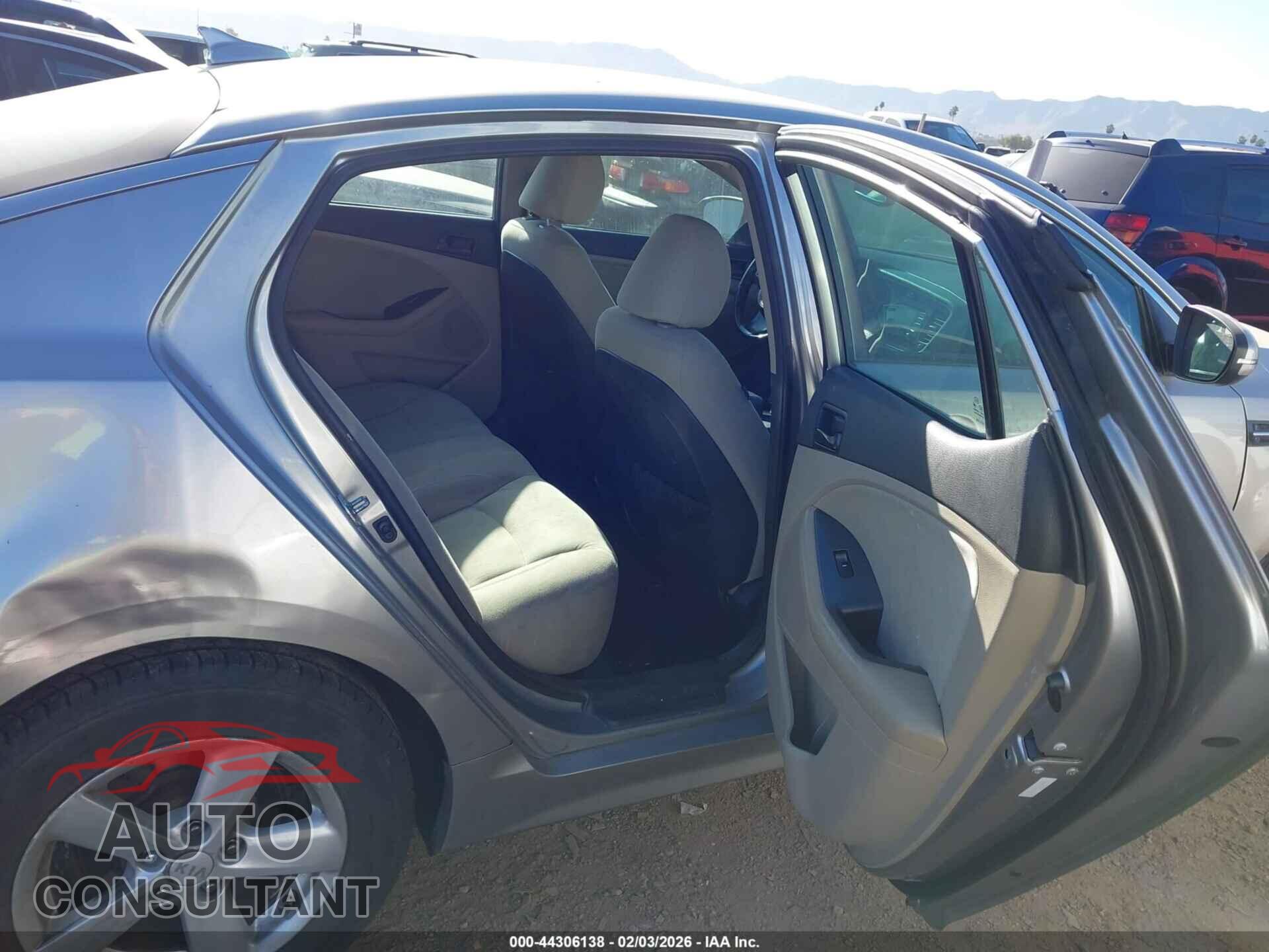 KIA OPTIMA 2014 - 5XXGM4A7XEG263933