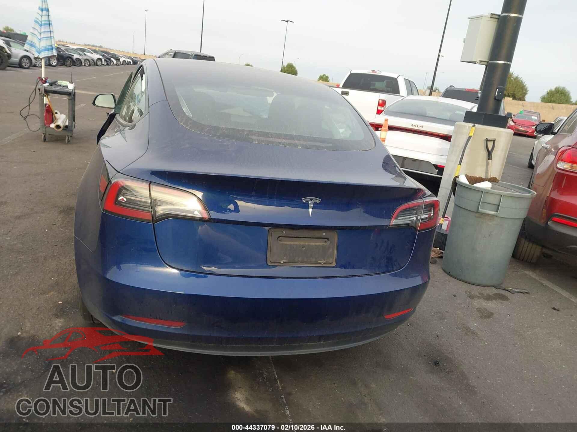 TESLA MODEL 3 2023 - 5YJ3E1EA8PF654777