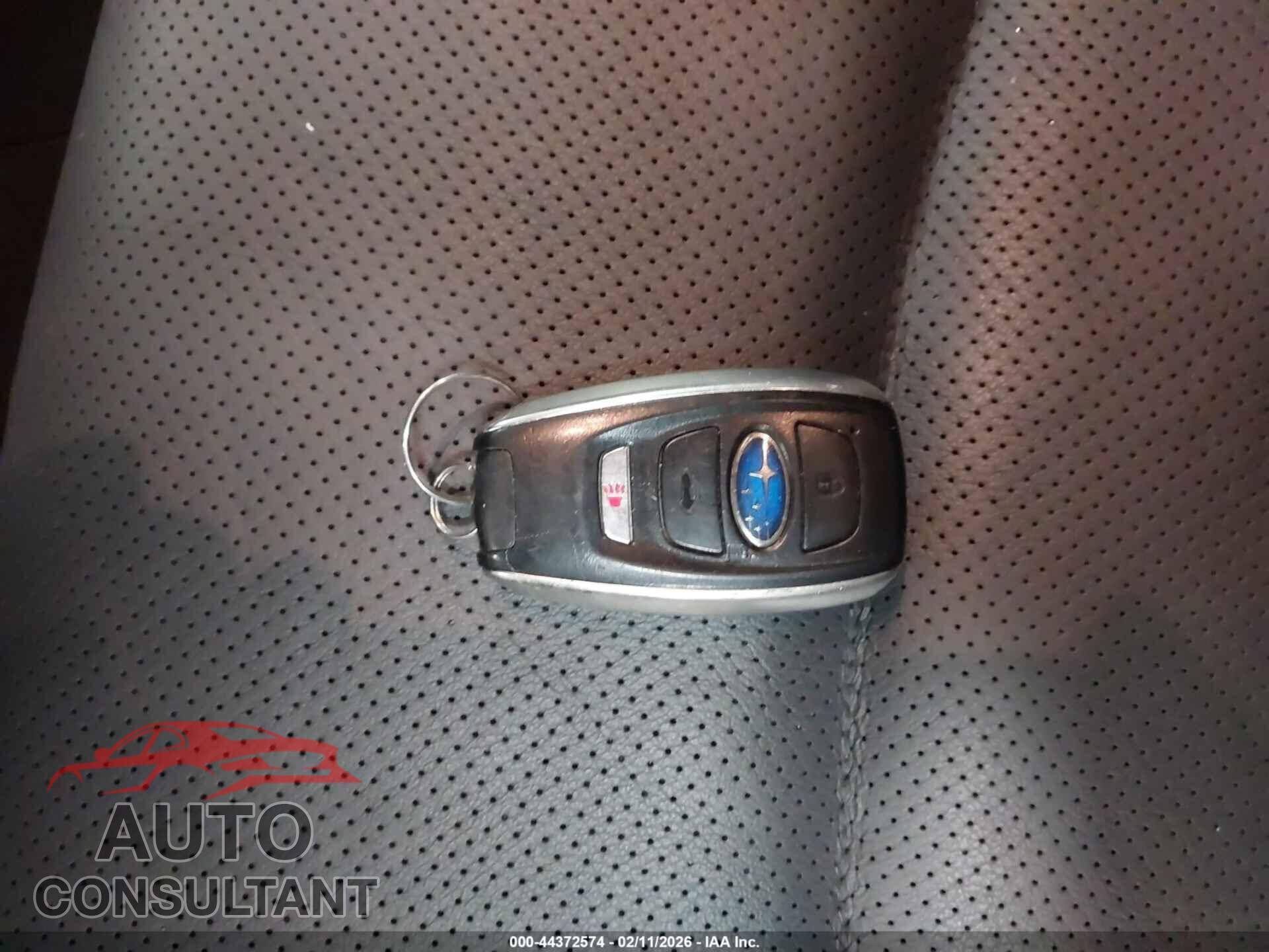SUBARU OUTBACK 2018 - 4S4BSANC3J3248606