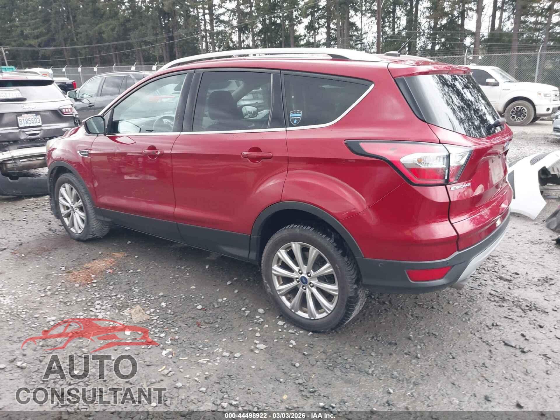 FORD ESCAPE 2017 - 1FMCU9J93HUE74995