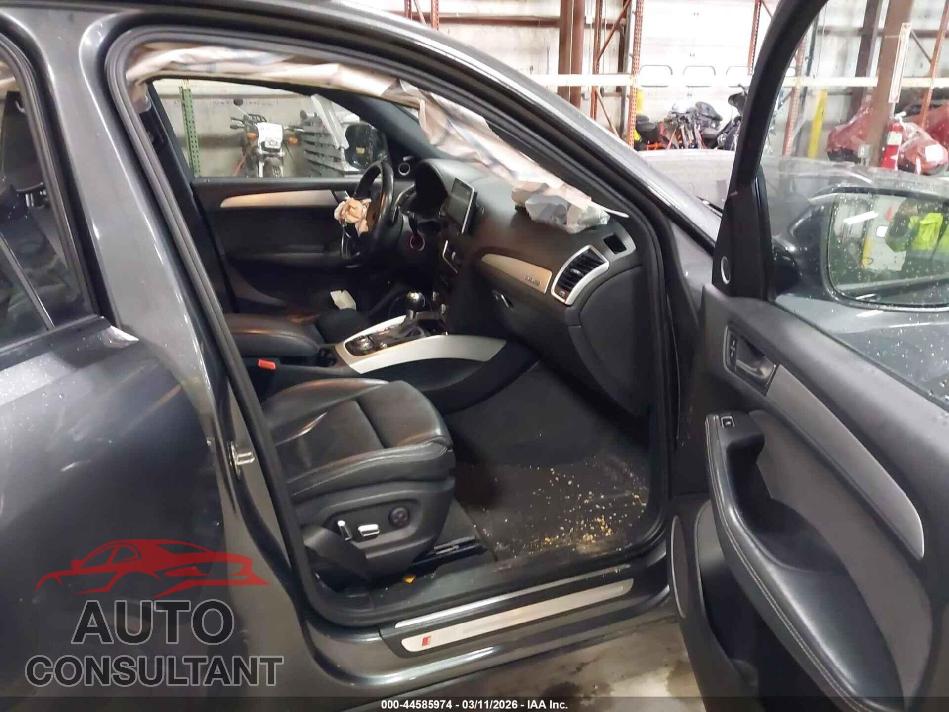AUDI SQ5 2016 - WA1CCAFP9GA018686