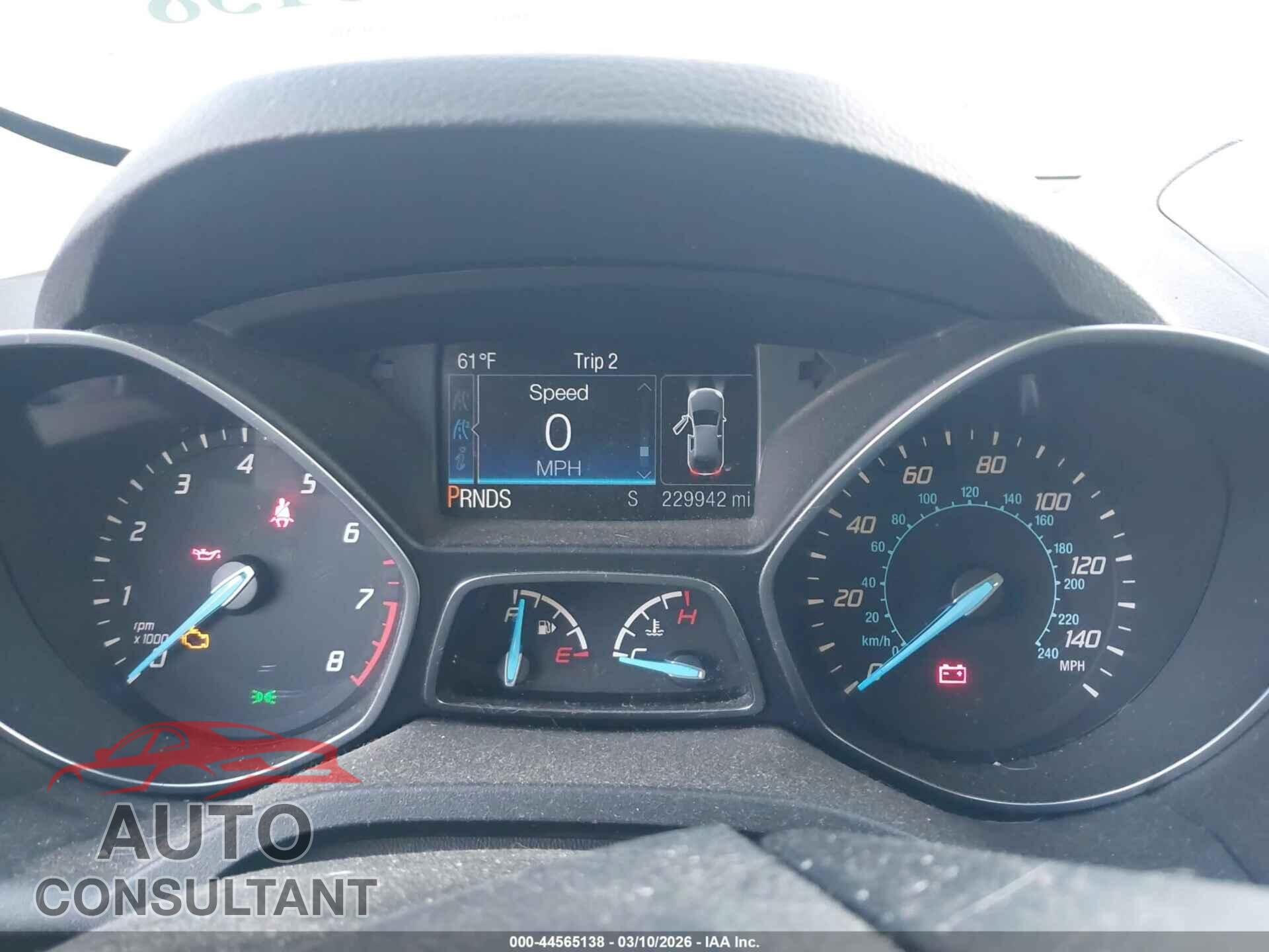 FORD ESCAPE 2015 - 1FMCU0GX2FUA06853