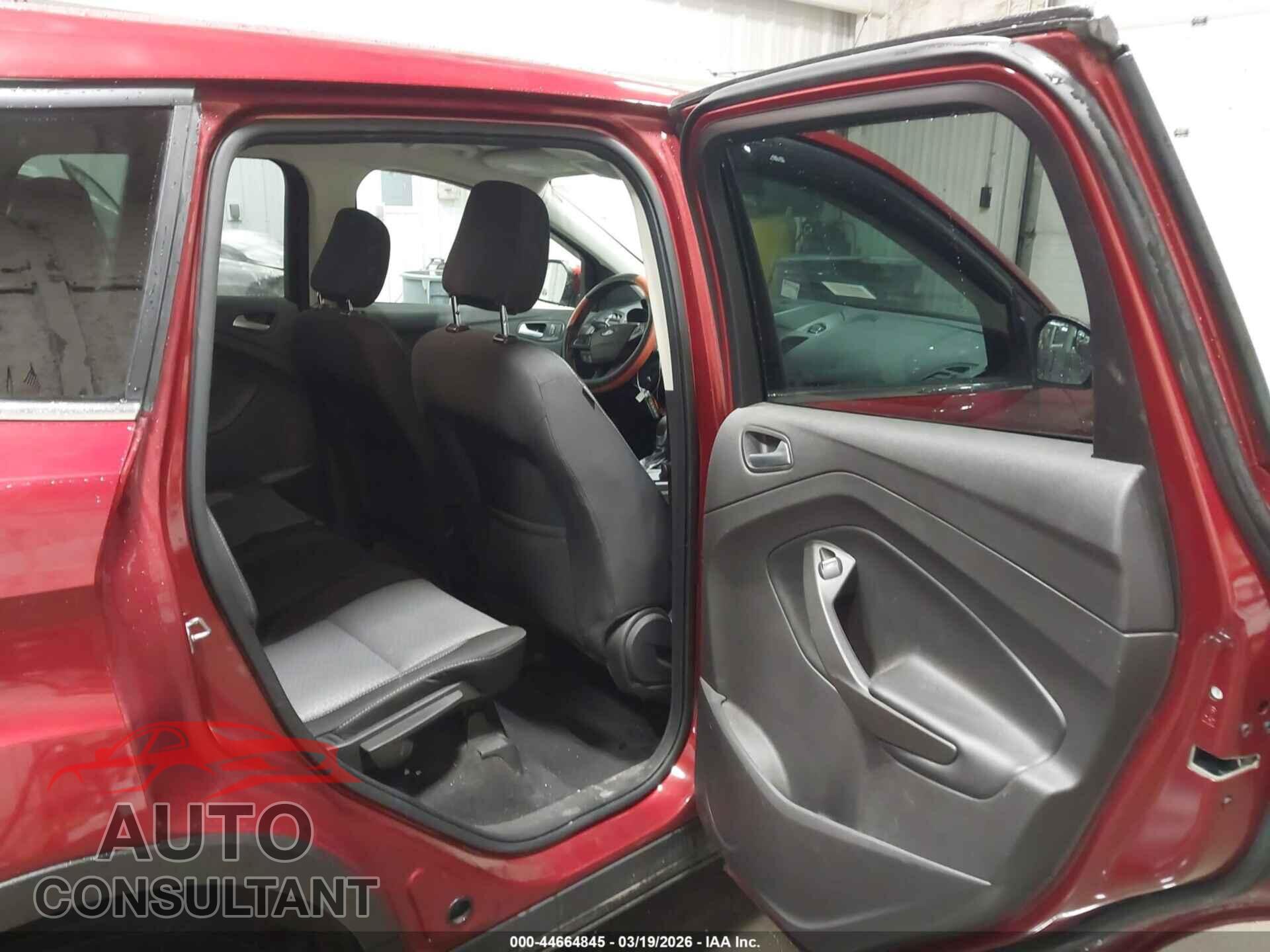 FORD ESCAPE 2019 - 1FMCU9GD6KUA55512