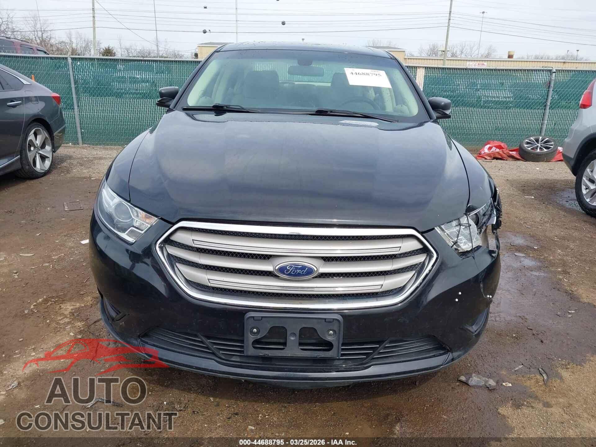 FORD TAURUS 2017 - 1FAHP2D89HG112542