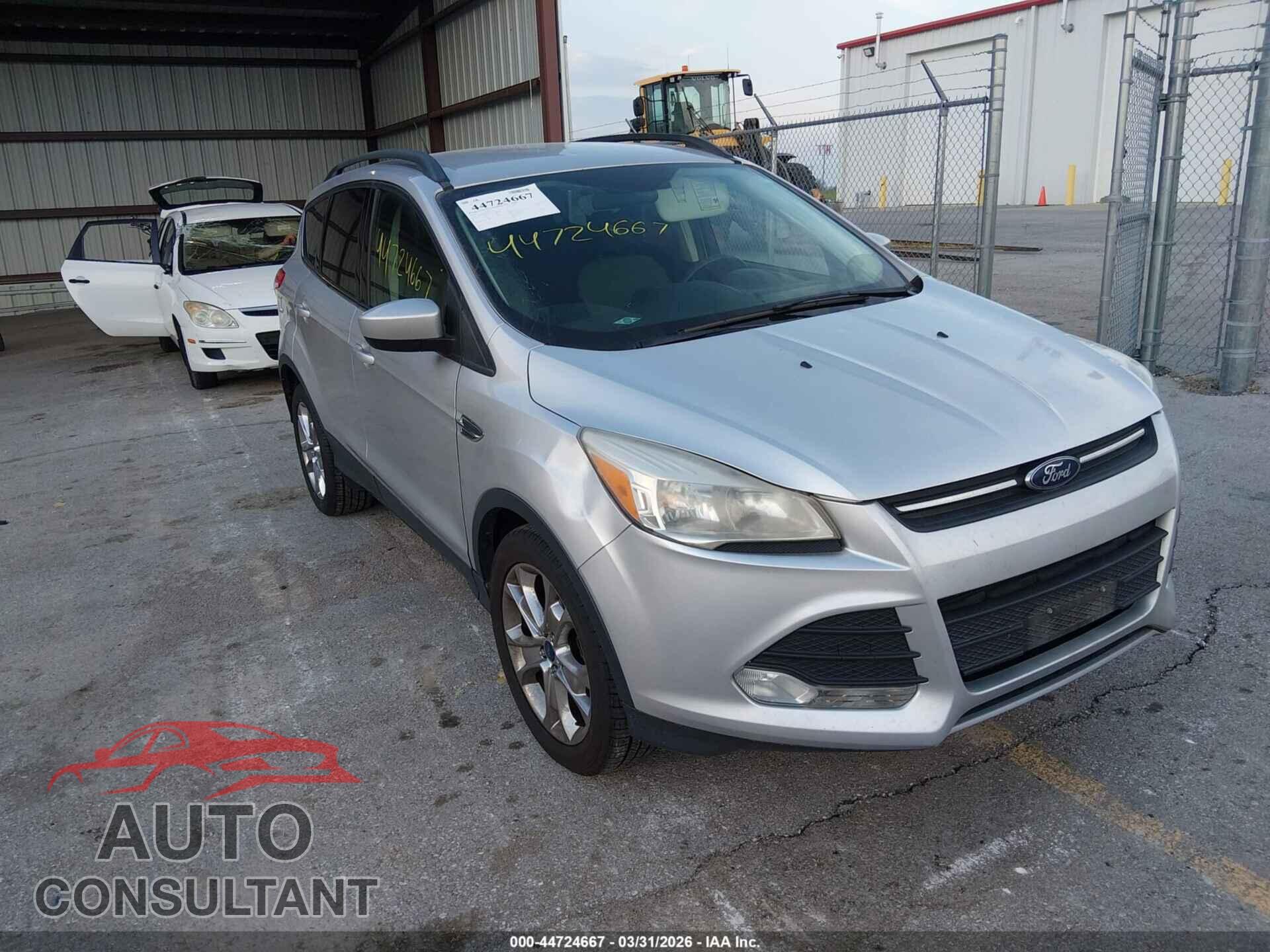 FORD ESCAPE 2016 - 1FMCU0GXXGUC42247