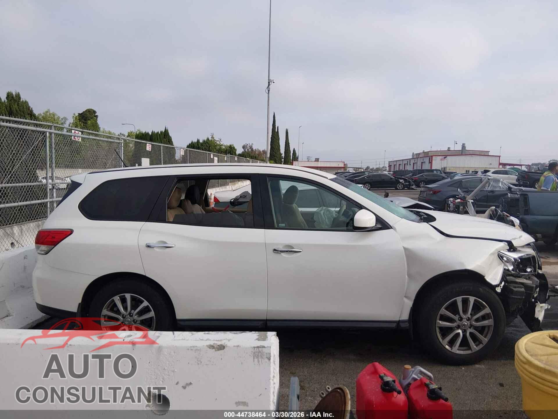 NISSAN PATHFINDER 2015 - 5N1AR2MN5FC615383