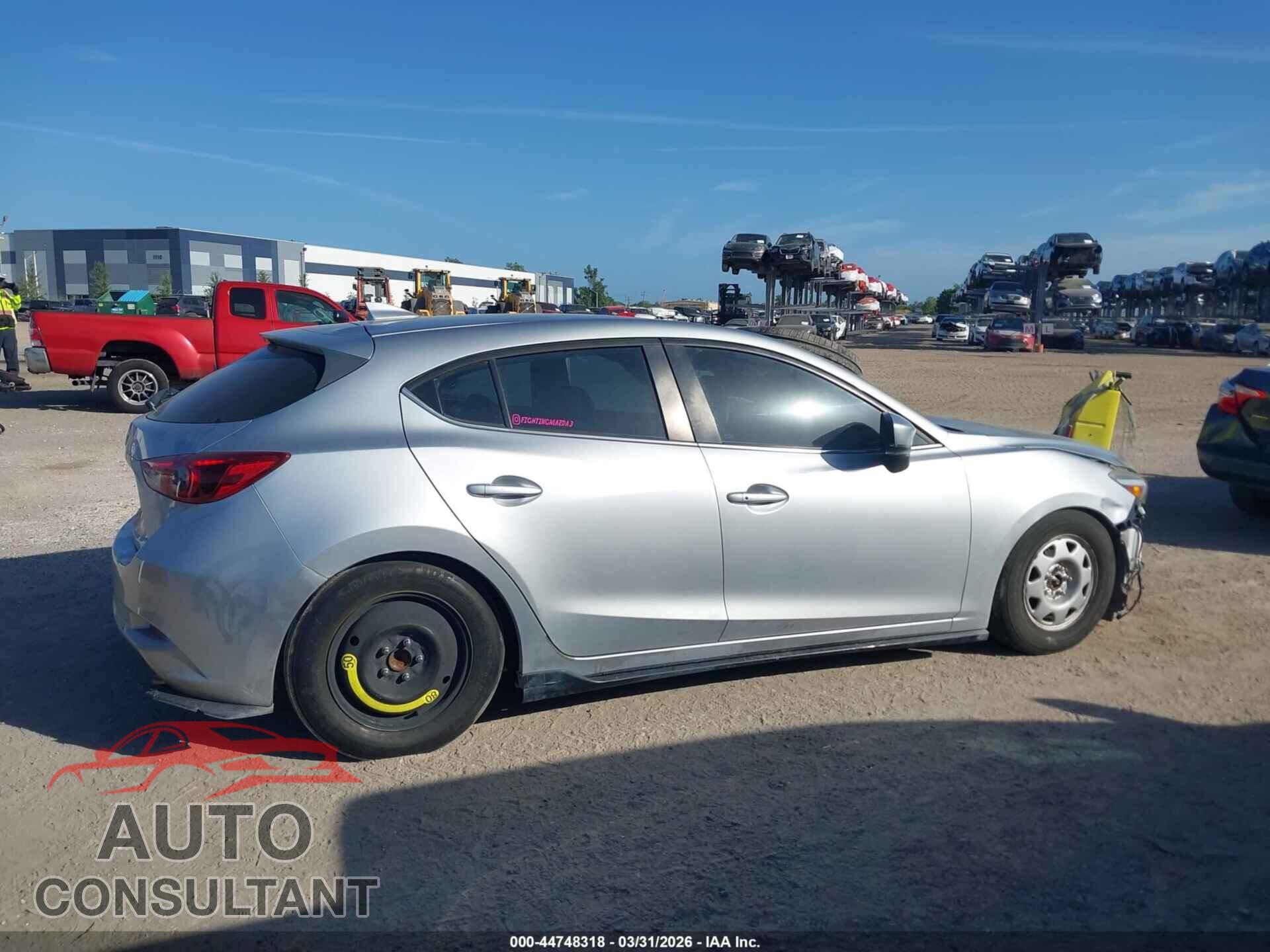 MAZDA MAZDA3 2018 - 3MZBN1M31JM267731