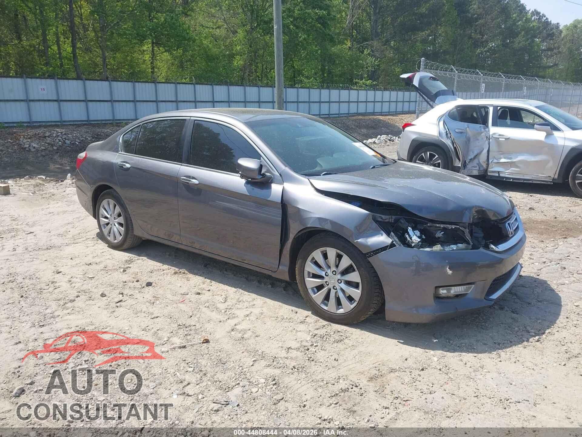 HONDA ACCORD 2013 - 1HGCR3F84DA048443