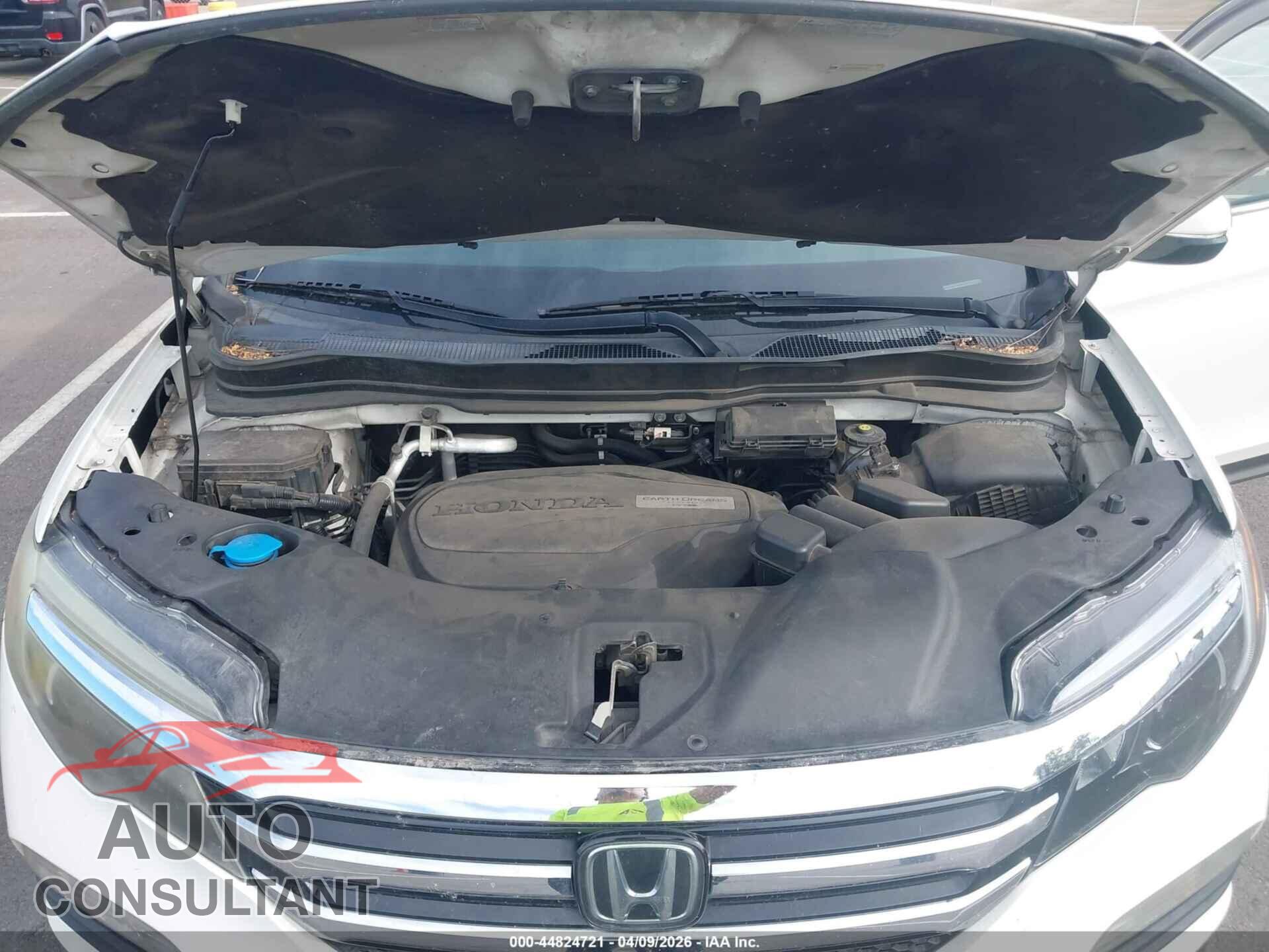 HONDA PILOT 2016 - 5FNYF6H08GB064341