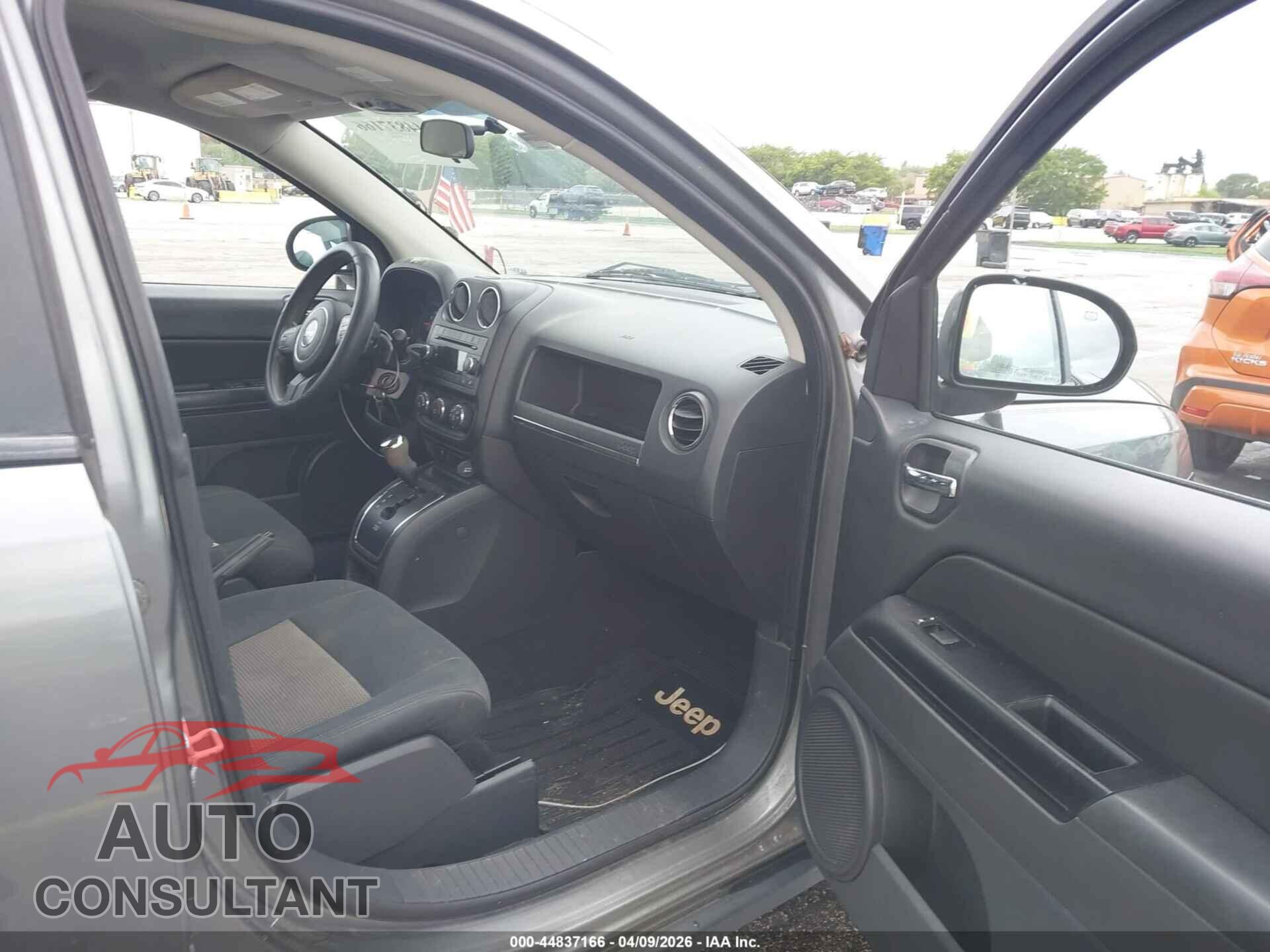 JEEP COMPASS 2012 - 1C4NJCBB2CD557556