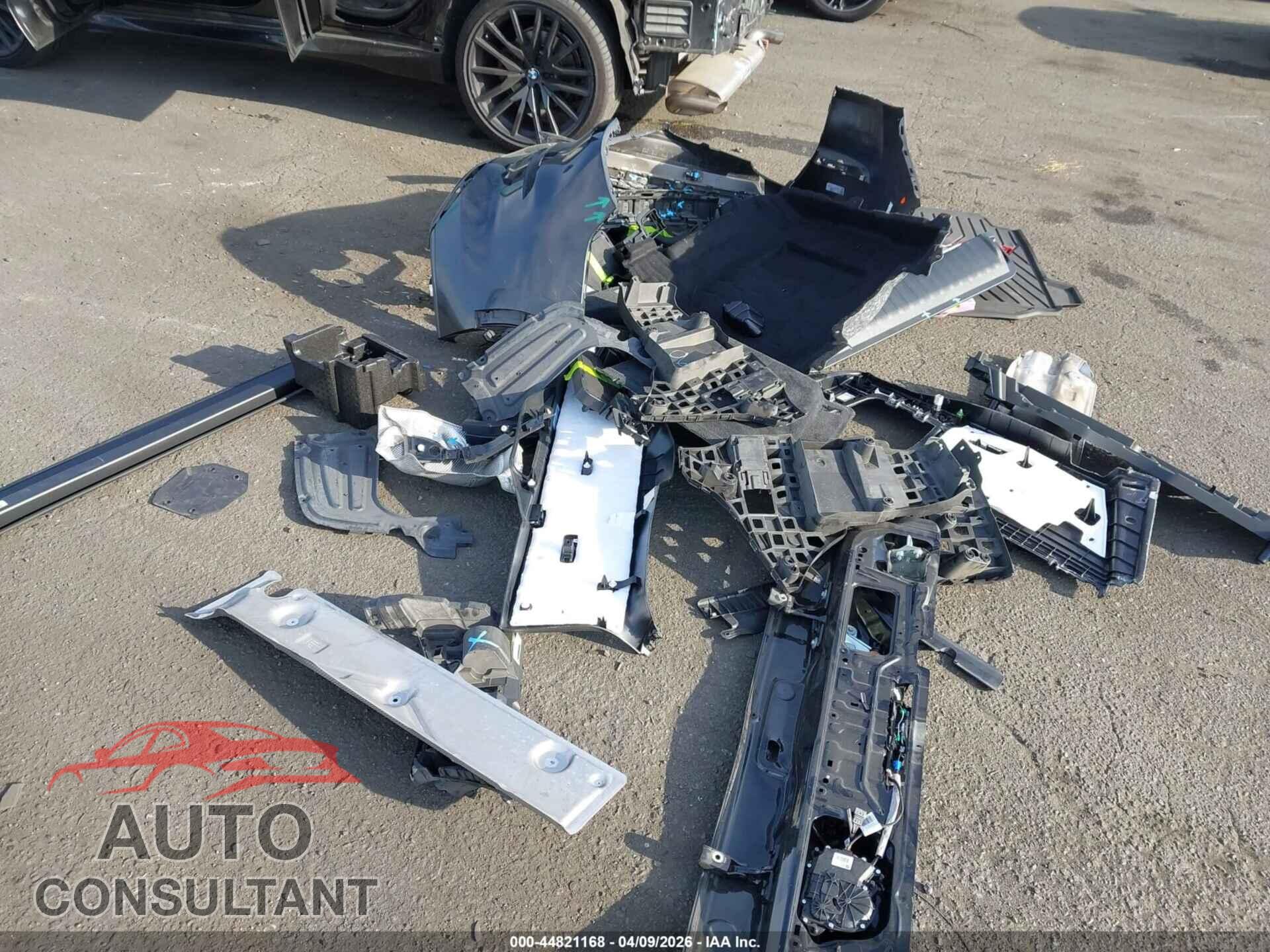BMW X5 2022 - 5UXCR4C03N9L42923