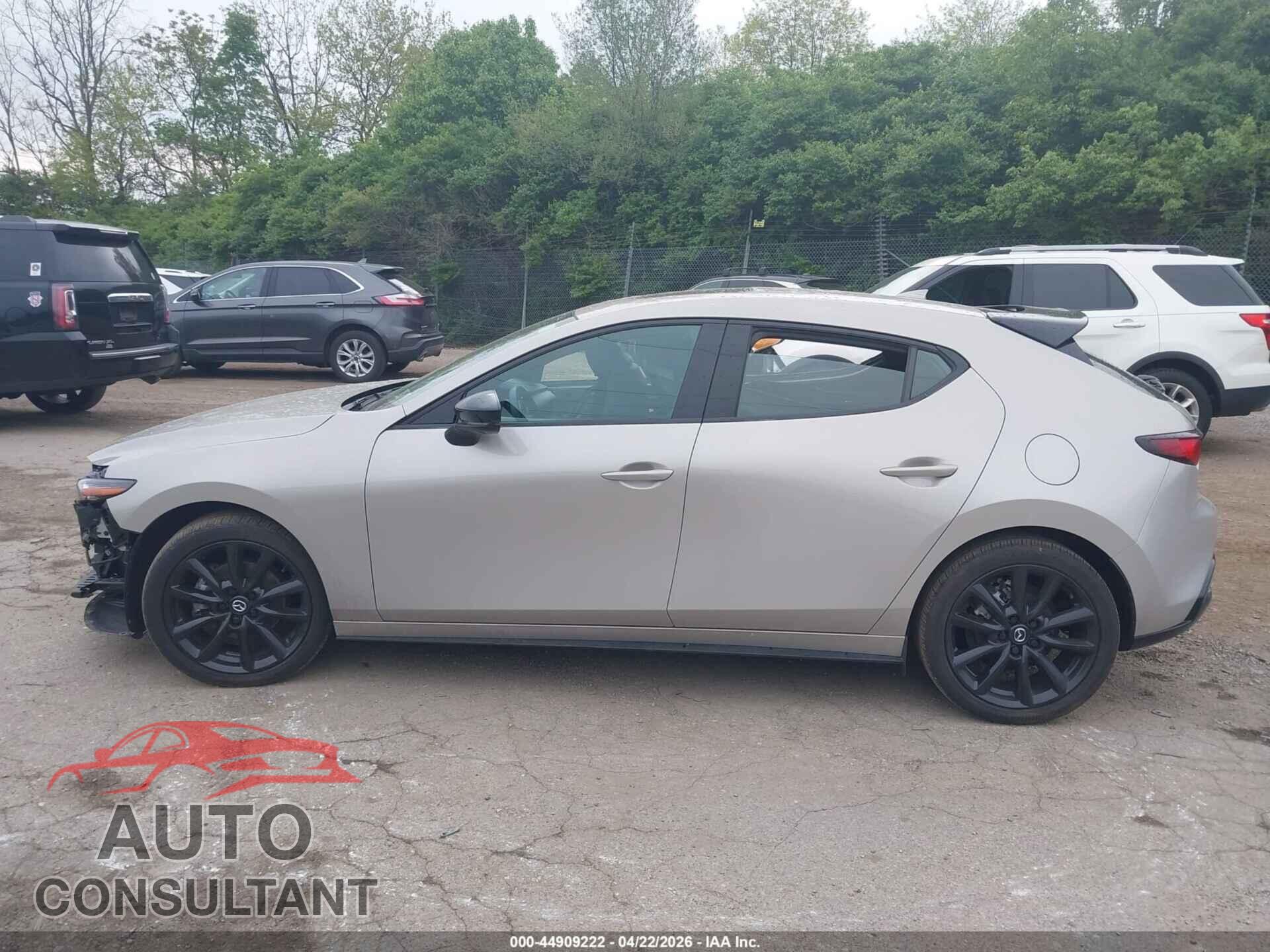 MAZDA MAZDA3 2024 - JM1BPBNY8R1657277