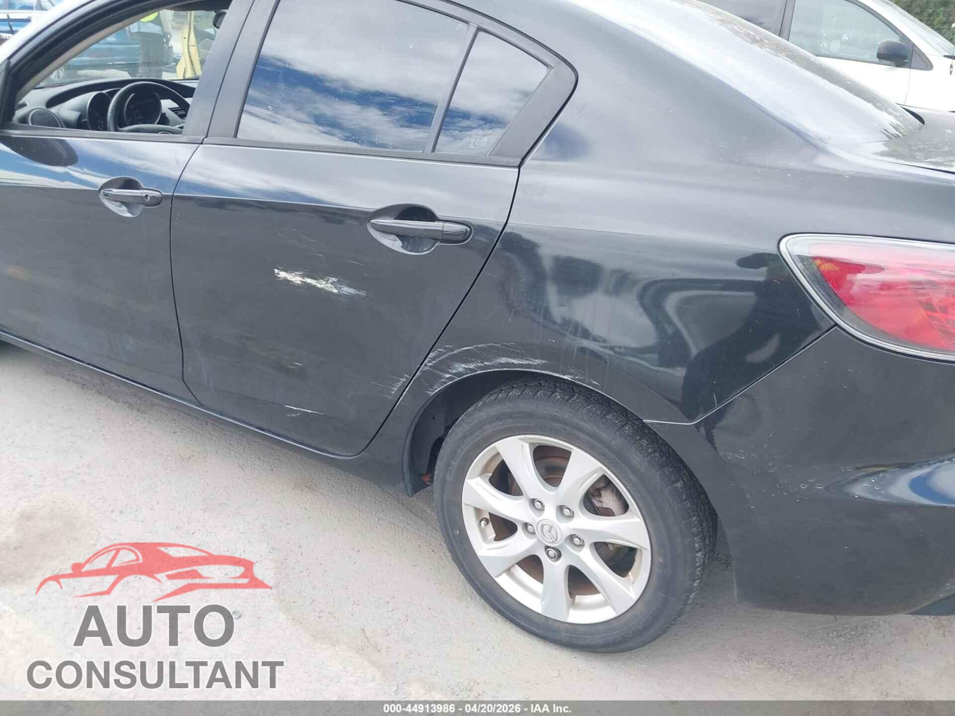 MAZDA MAZDA3 2011 - JM1BL1VG5B1498088