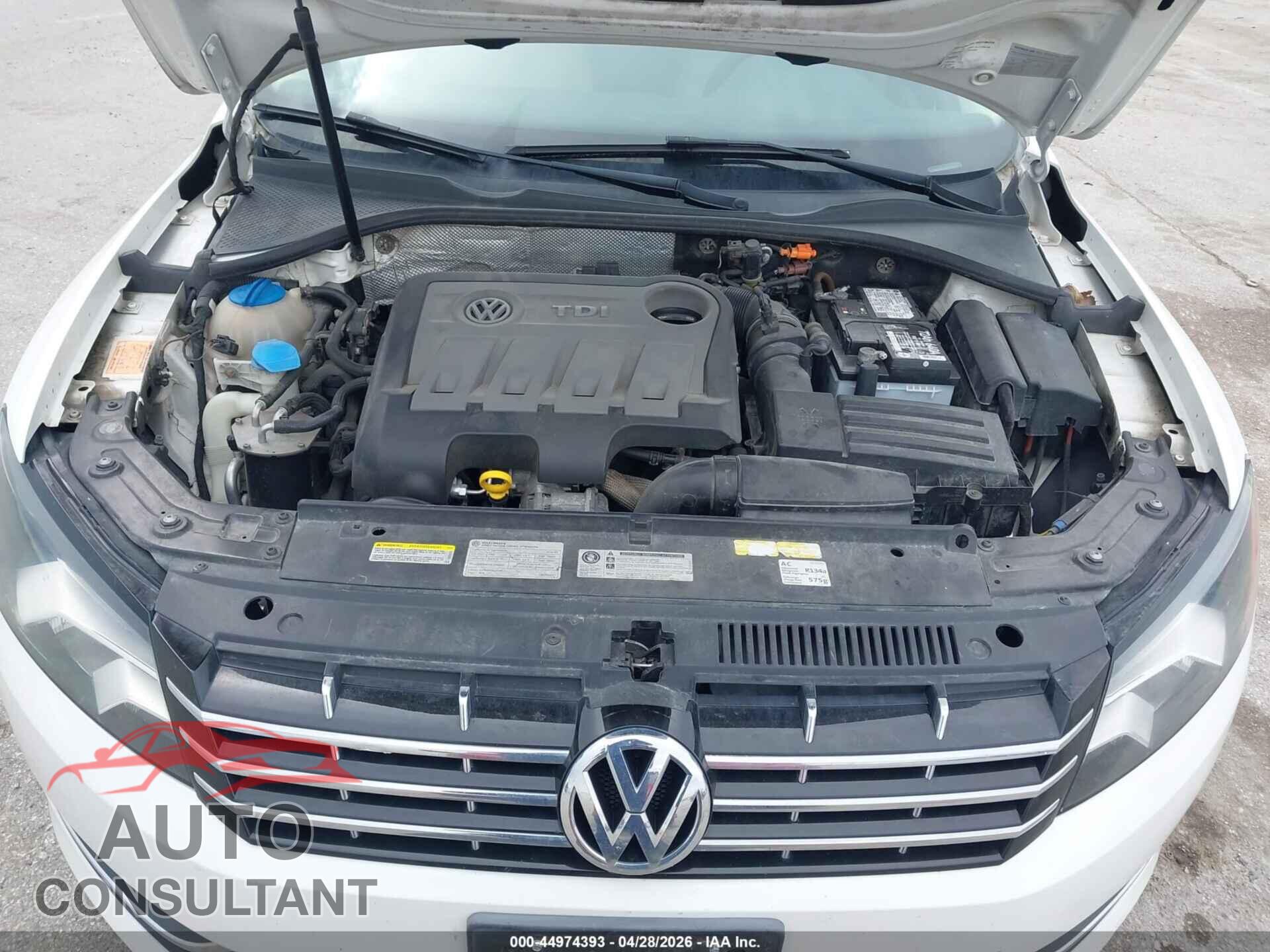 VOLKSWAGEN PASSAT 2014 - 1VWBN7A38EC038297