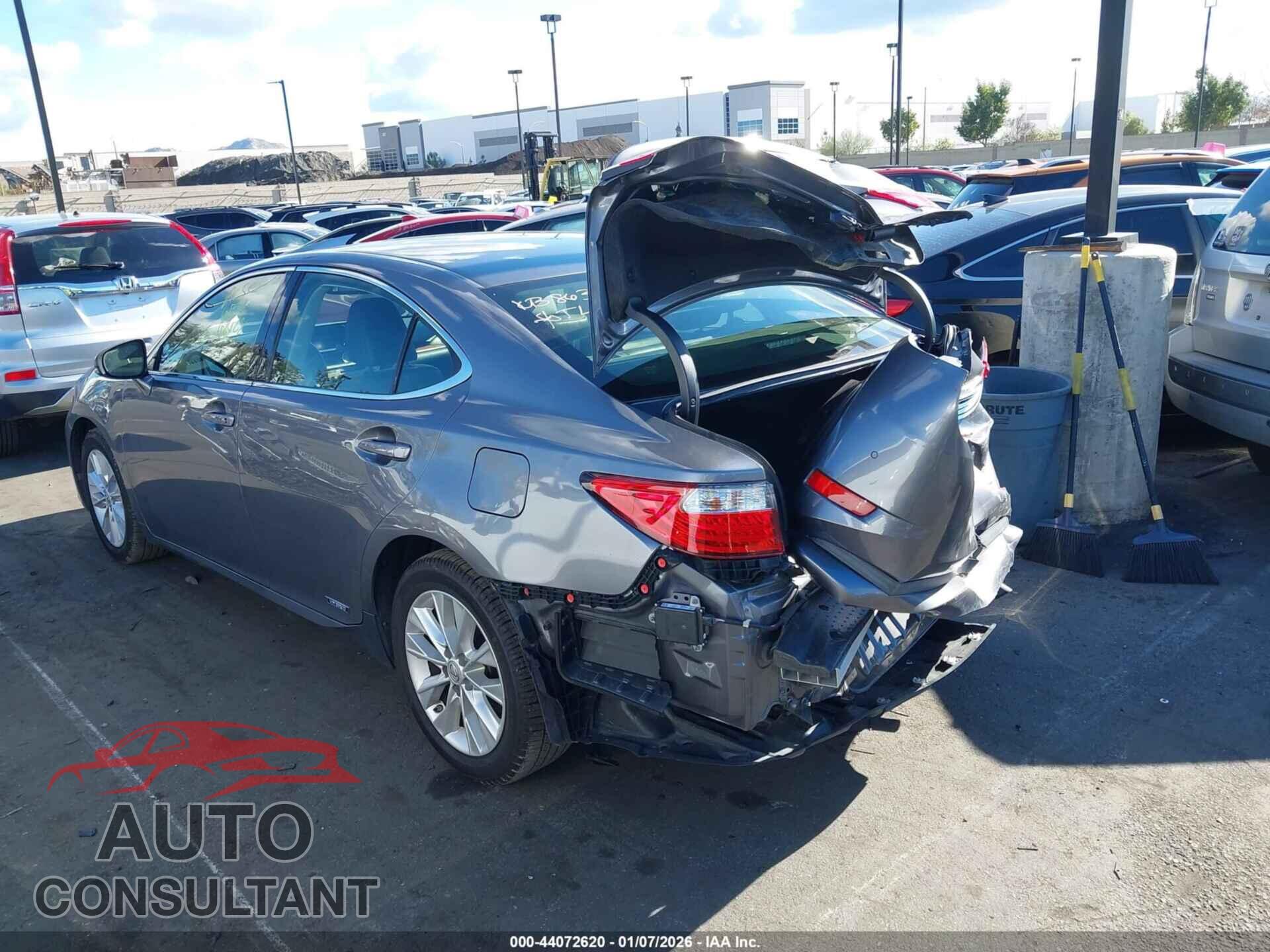 LEXUS ES 300H 2013 - JTHBW1GG3D2020977