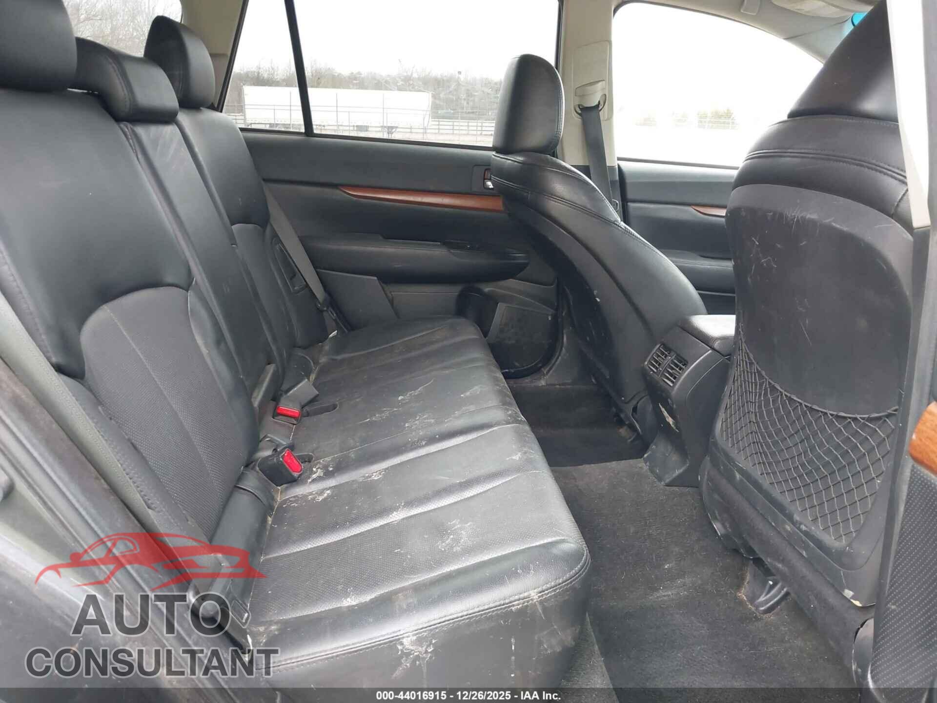 SUBARU OUTBACK 2013 - 4S4BRBKC7D3244097