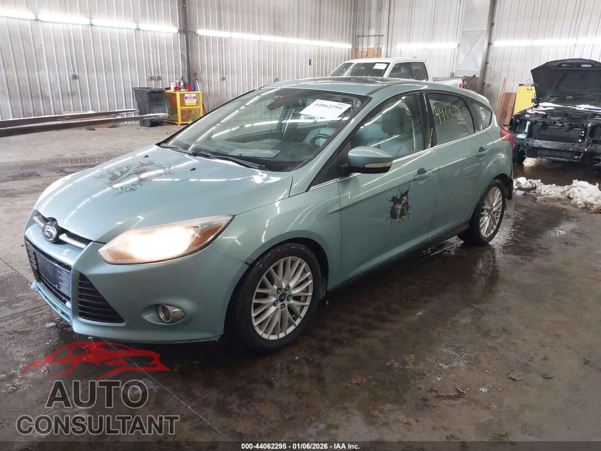FORD FOCUS 2012 - 1FAHP3M24CL358397