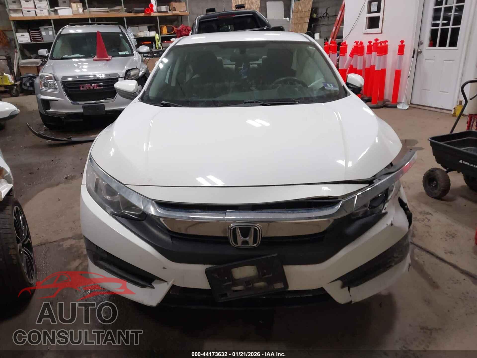 HONDA CIVIC 2017 - 2HGFC2F56HH560050