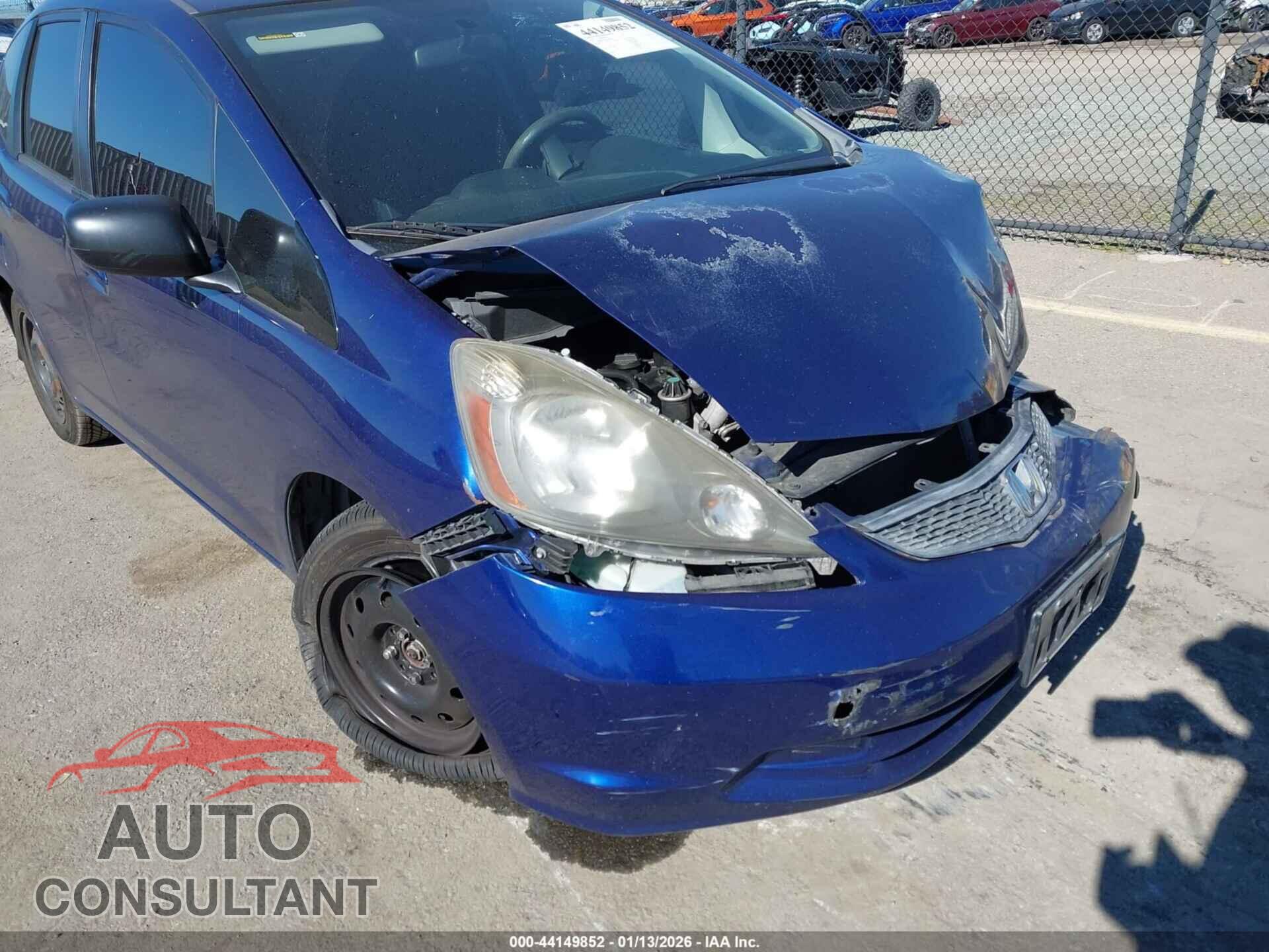 HONDA FIT 2011 - JHMGE8H3XBC018860