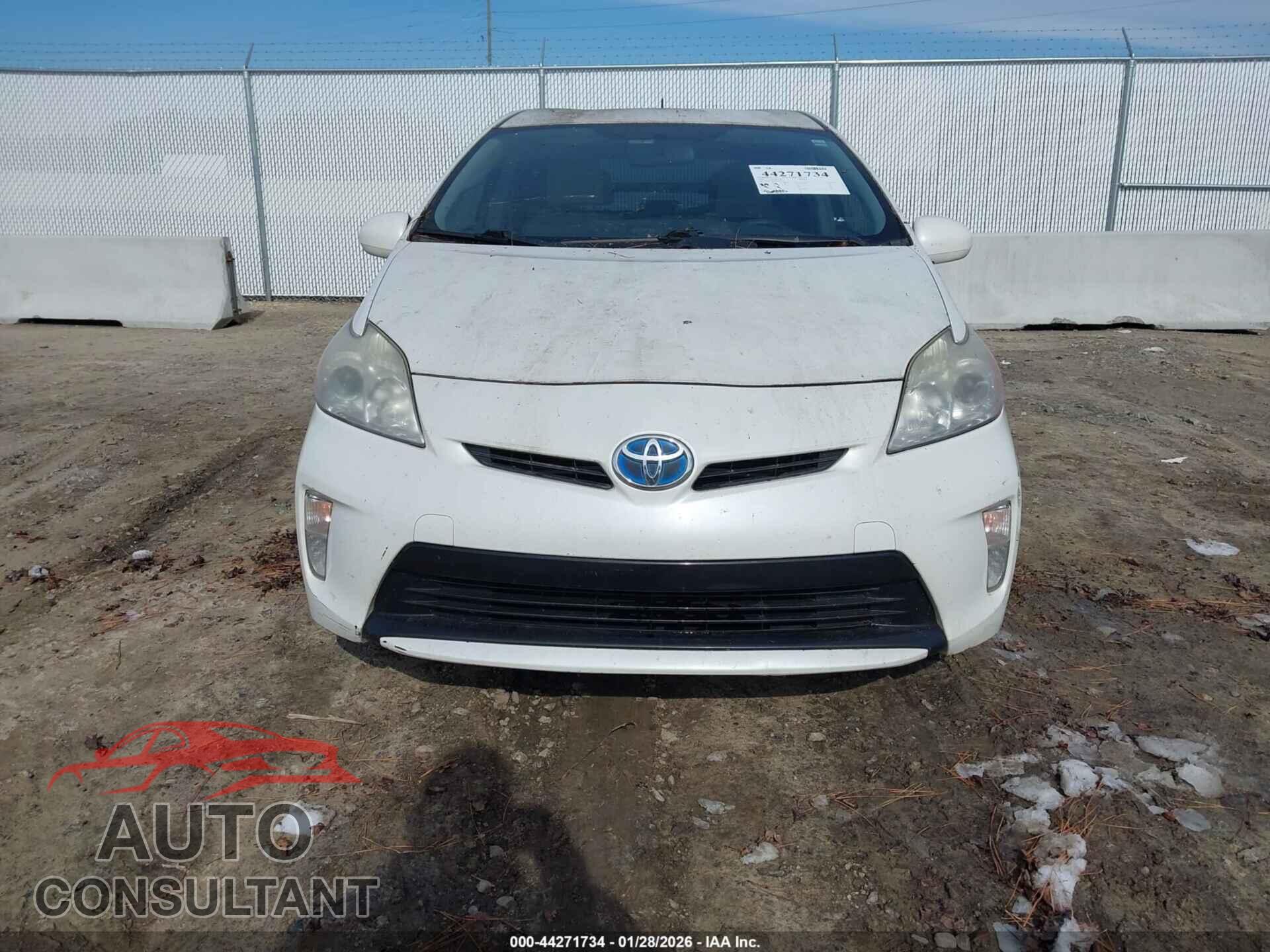 TOYOTA PRIUS 2013 - JTDKN3DUXD5620775