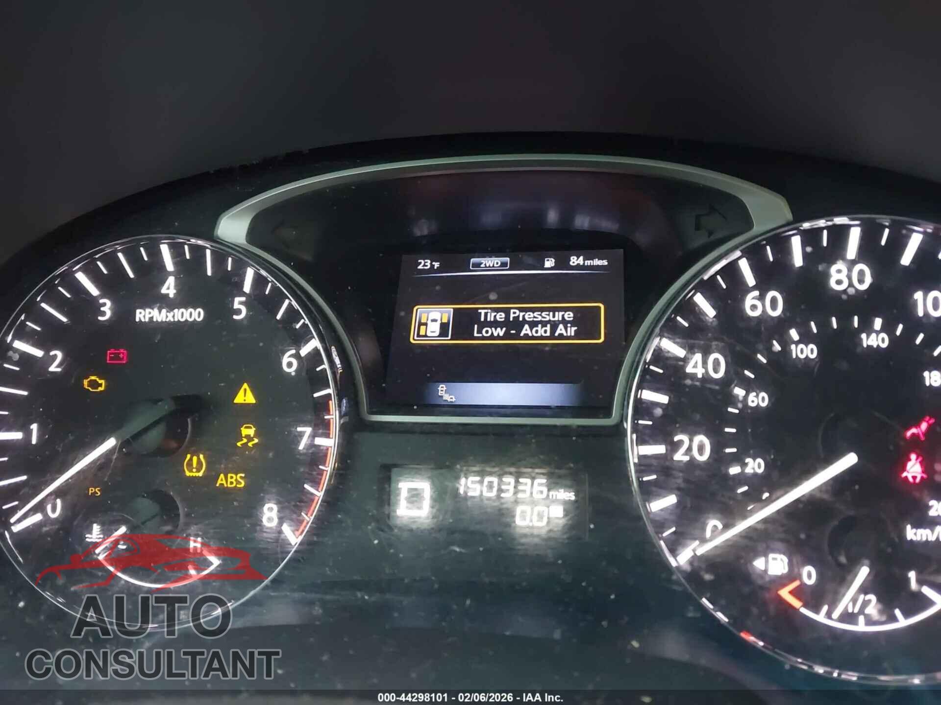 NISSAN PATHFINDER 2015 - 5N1AR2MM2FC610780