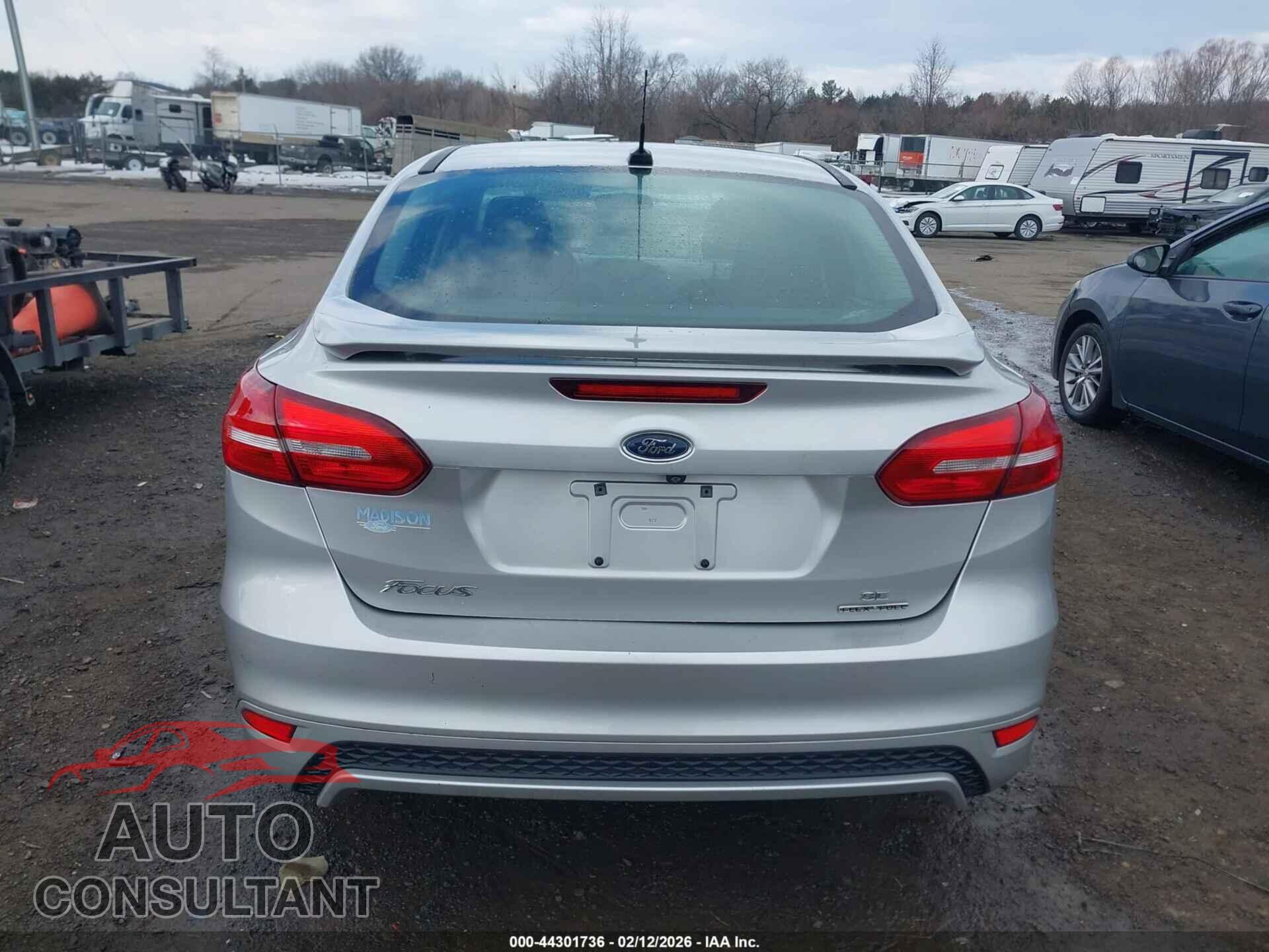 FORD FOCUS 2015 - 1FADP3F29FL322429