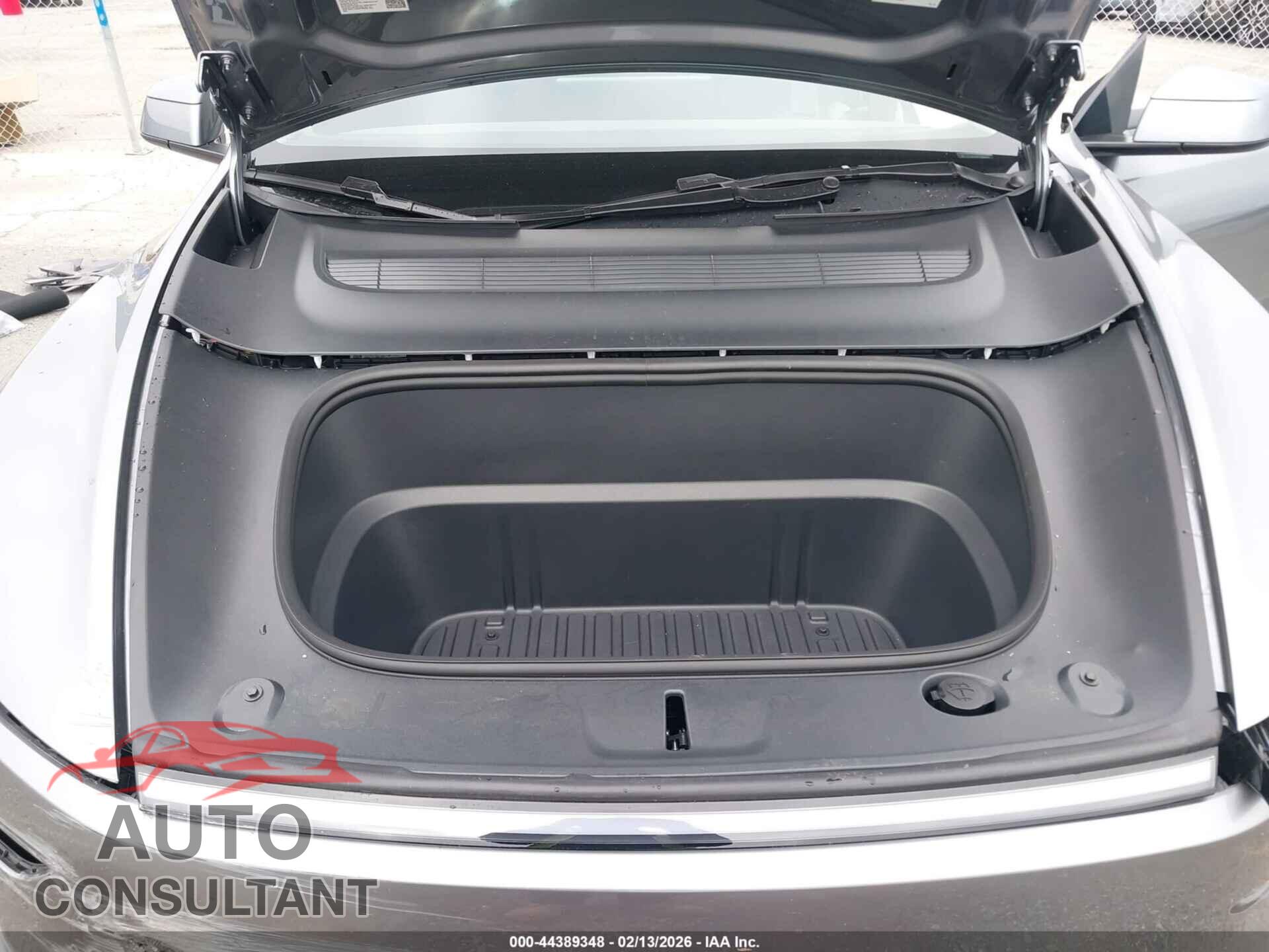 TESLA MODEL Y 2026 - 7SAYGDED6TF538275
