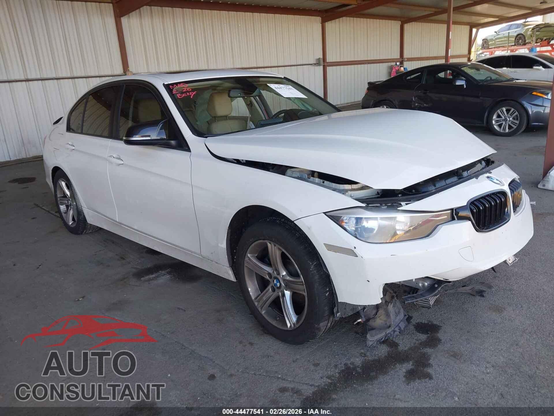 BMW 320I 2014 - WBA3B1C58EK132873