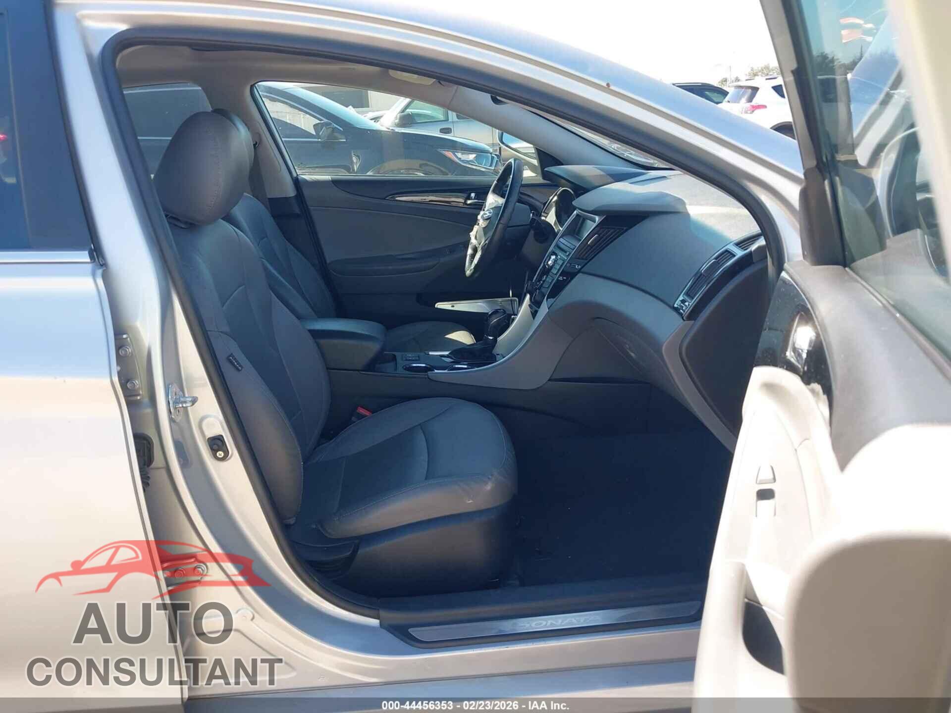 HYUNDAI SONATA 2011 - 5NPEC4AC3BH267877