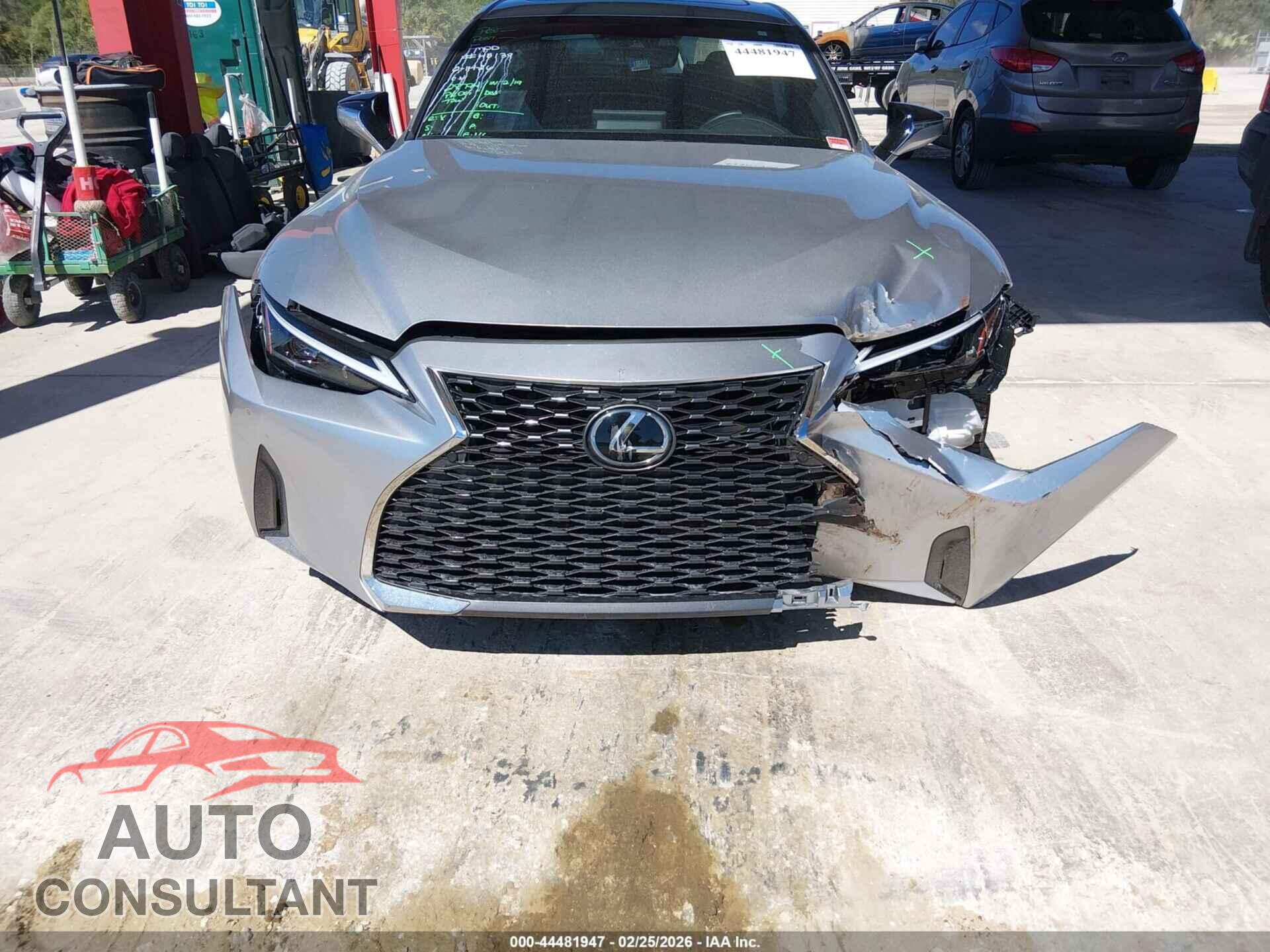 LEXUS IS 300 2025 - JTHCA1D21S5134001