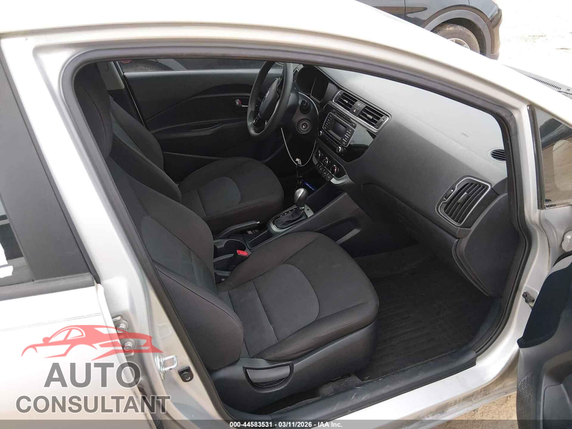 KIA RIO 2016 - KNADM4A3XG6640601