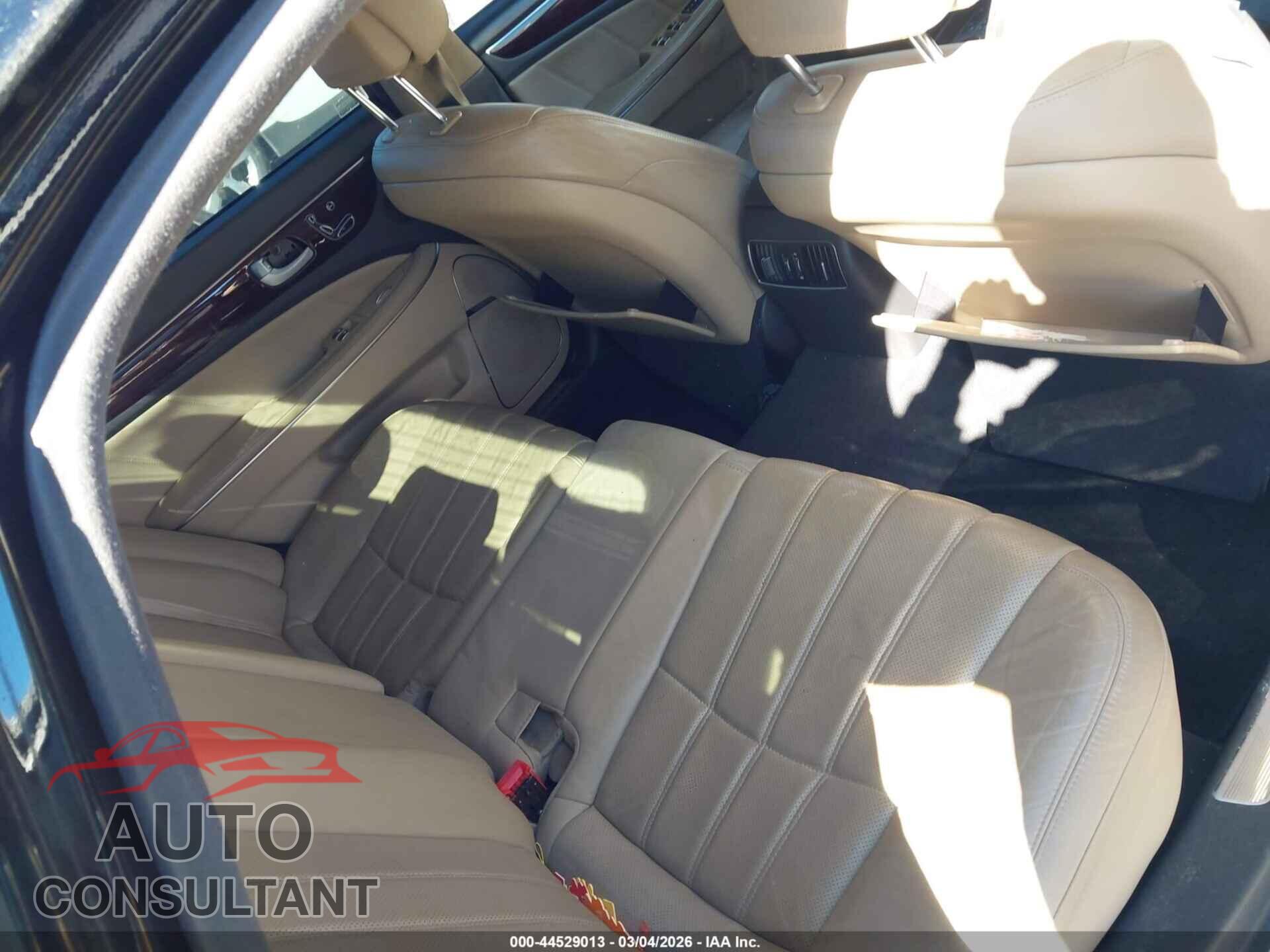 HYUNDAI EQUUS 2012 - KMHGH4JH8CU054111