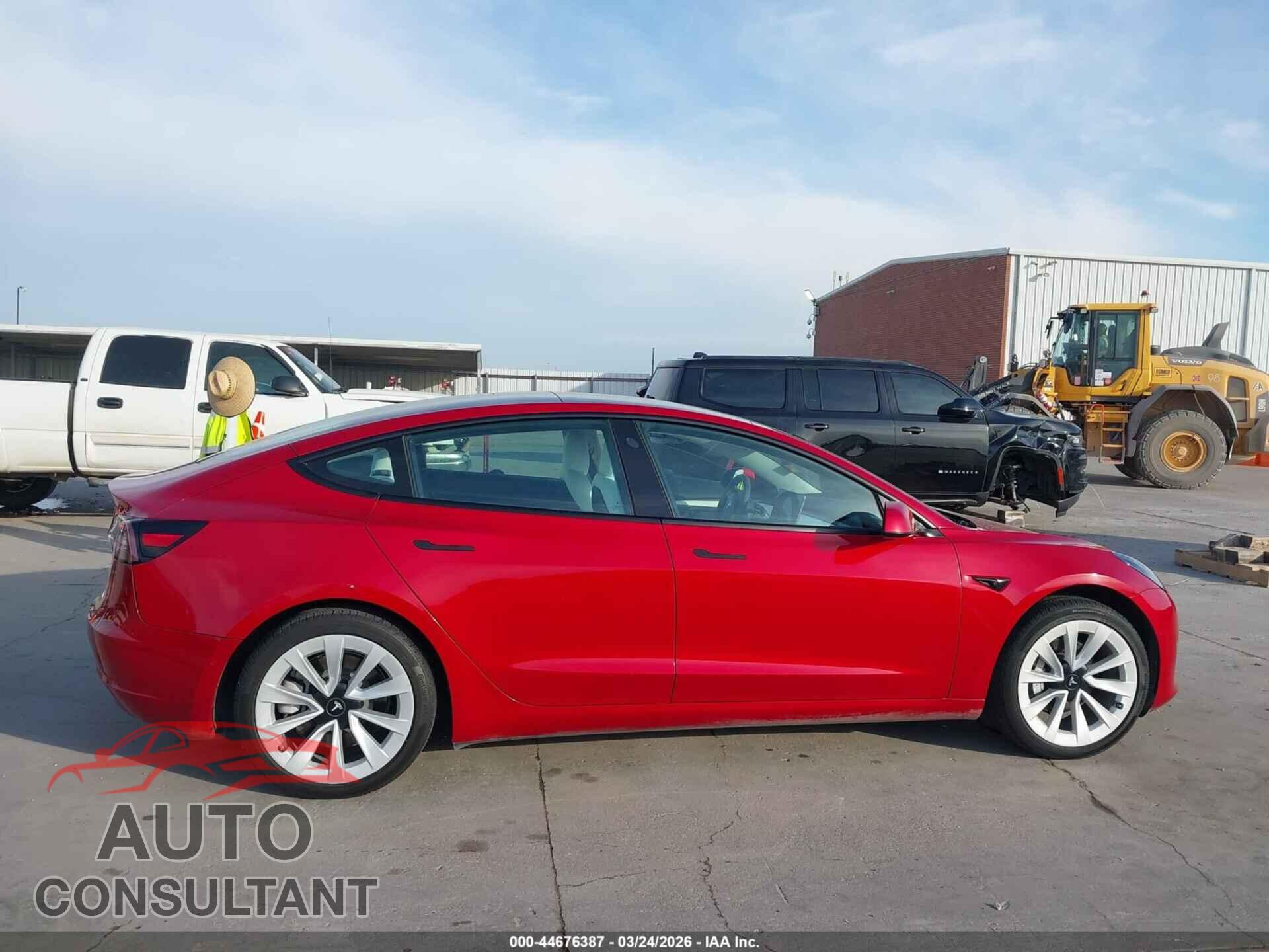 TESLA MODEL 3 2021 - 5YJ3E1EAXMF060817